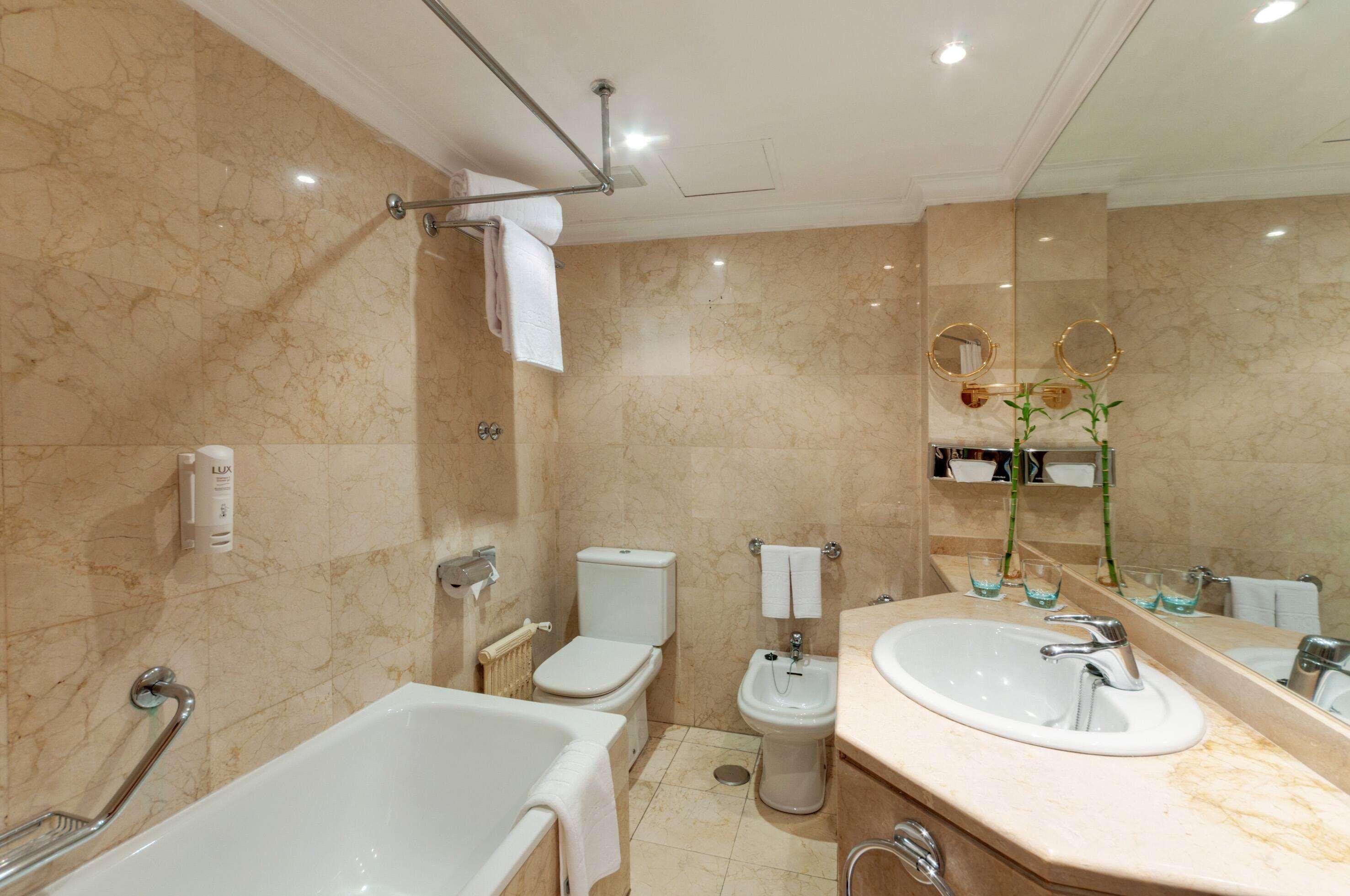 Double or Twin Superior