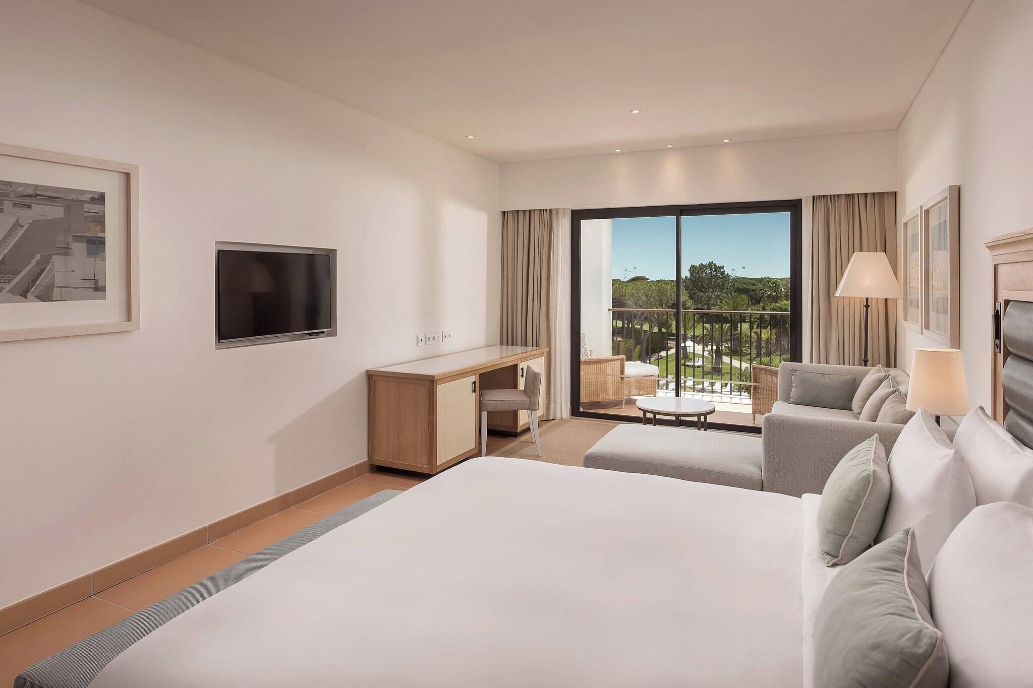 Suite Pool View Two Double Beds