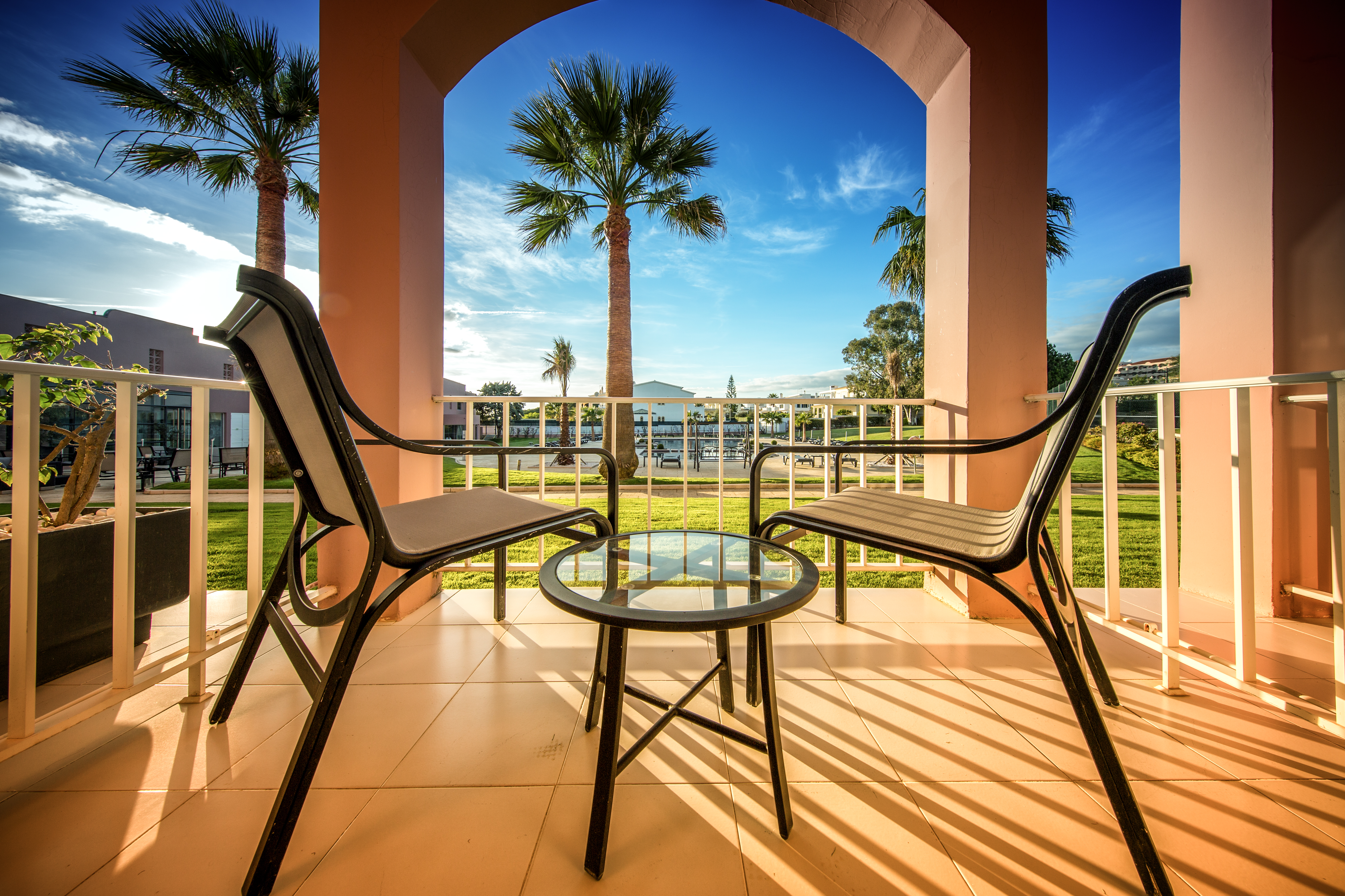 Double Single Pool View