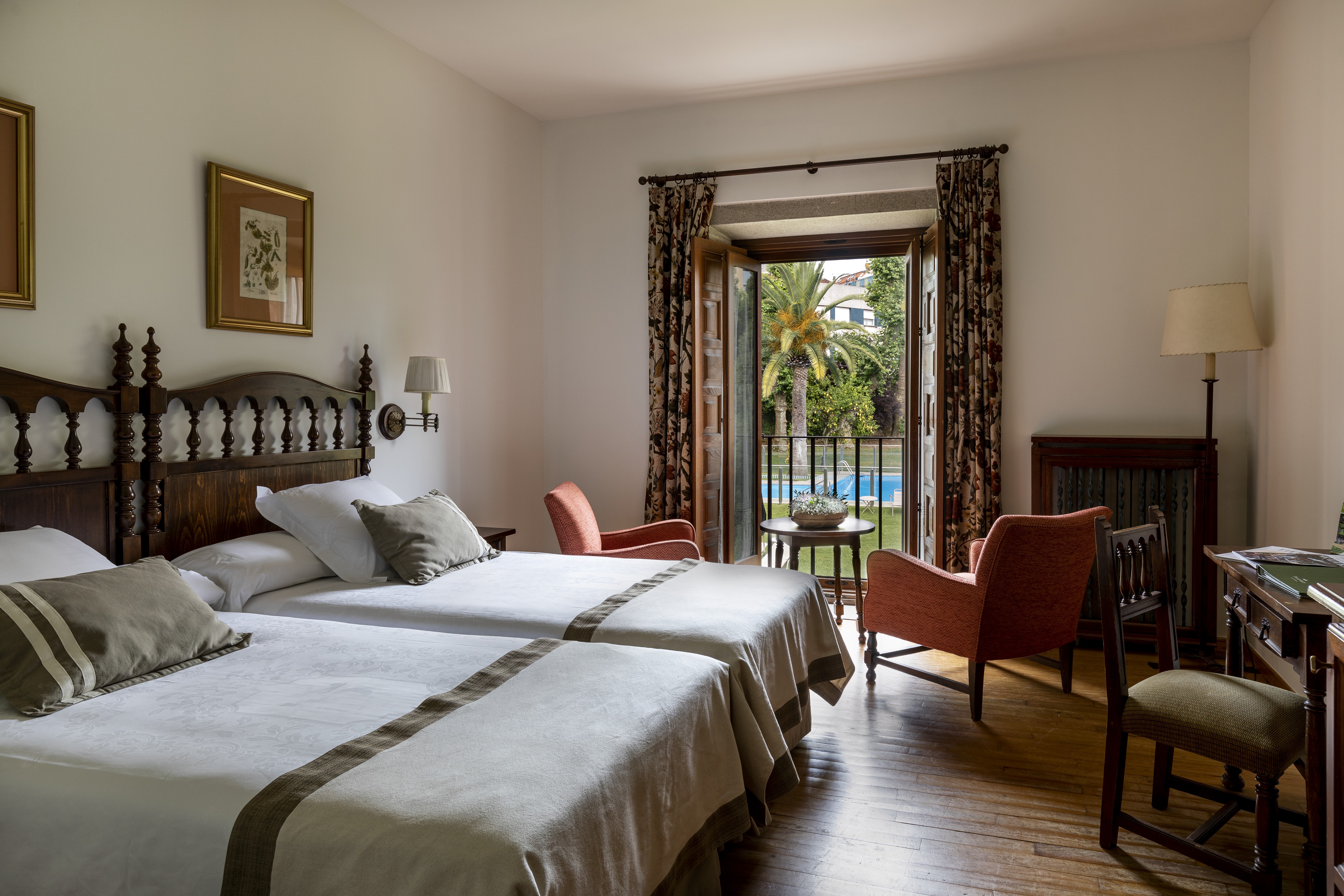 Double or Twin Standard