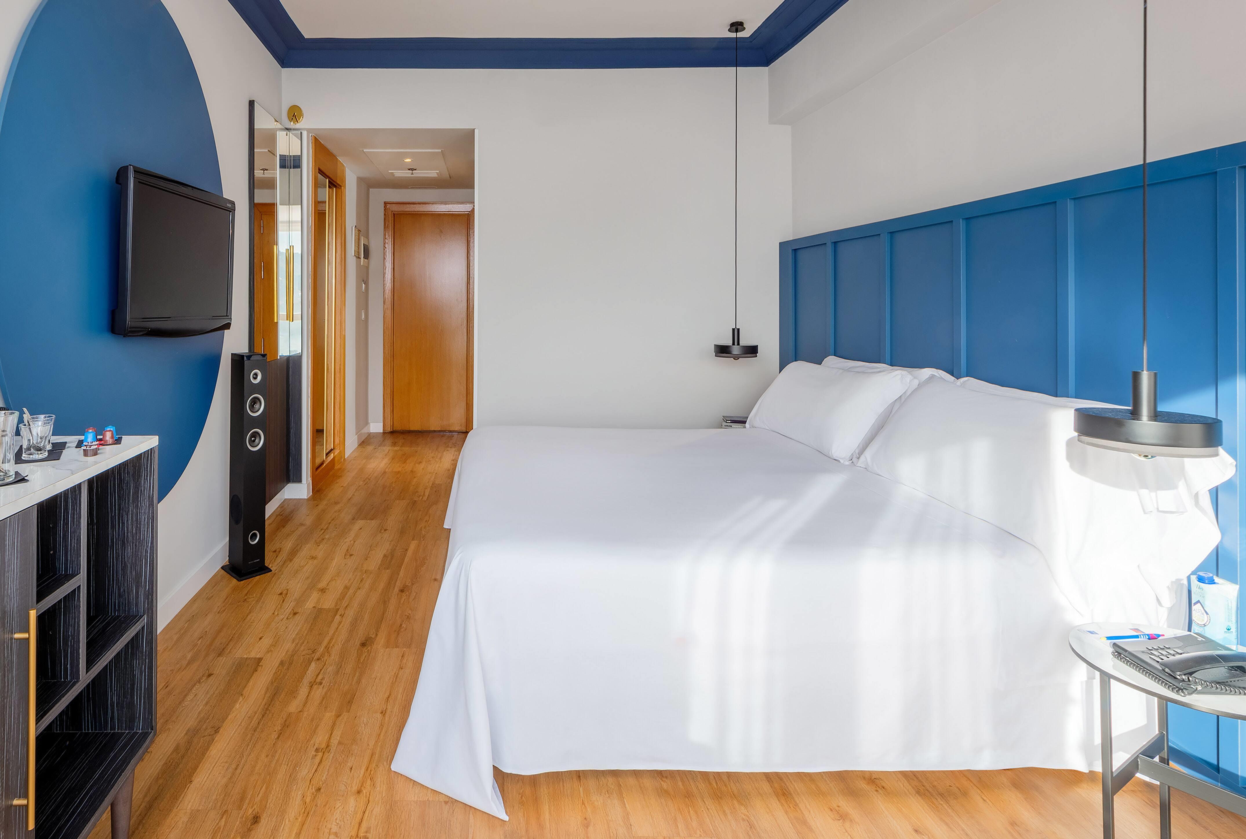 Room Premium