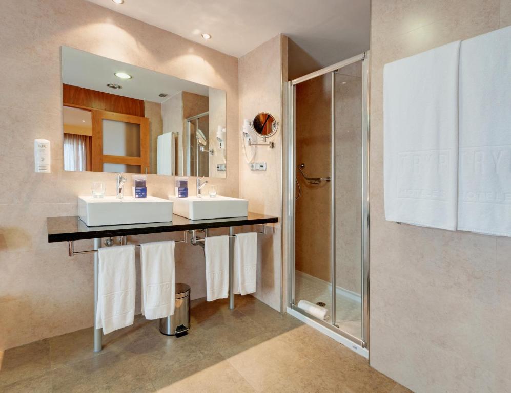 Double Single Premium