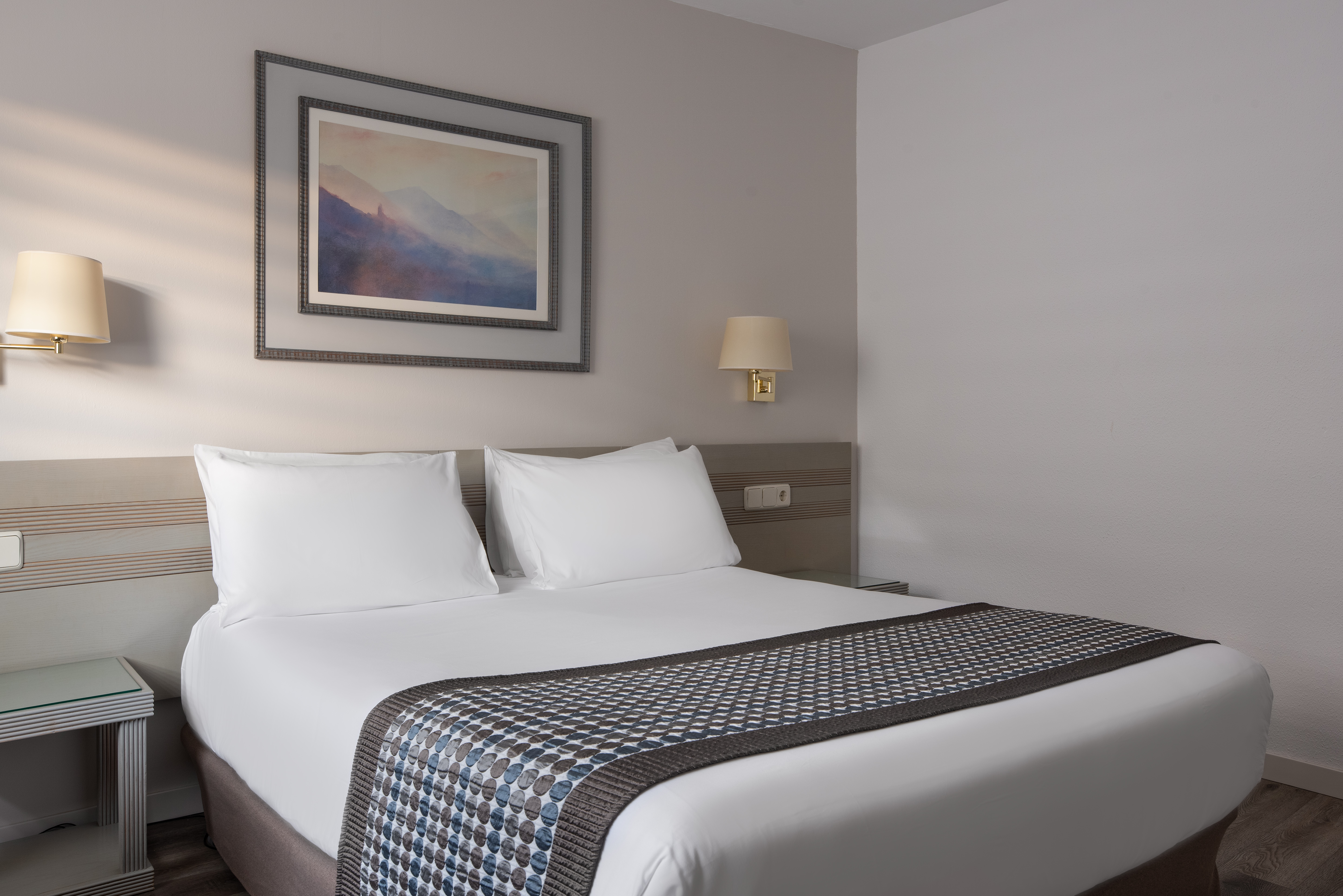 Double or Twin Standard