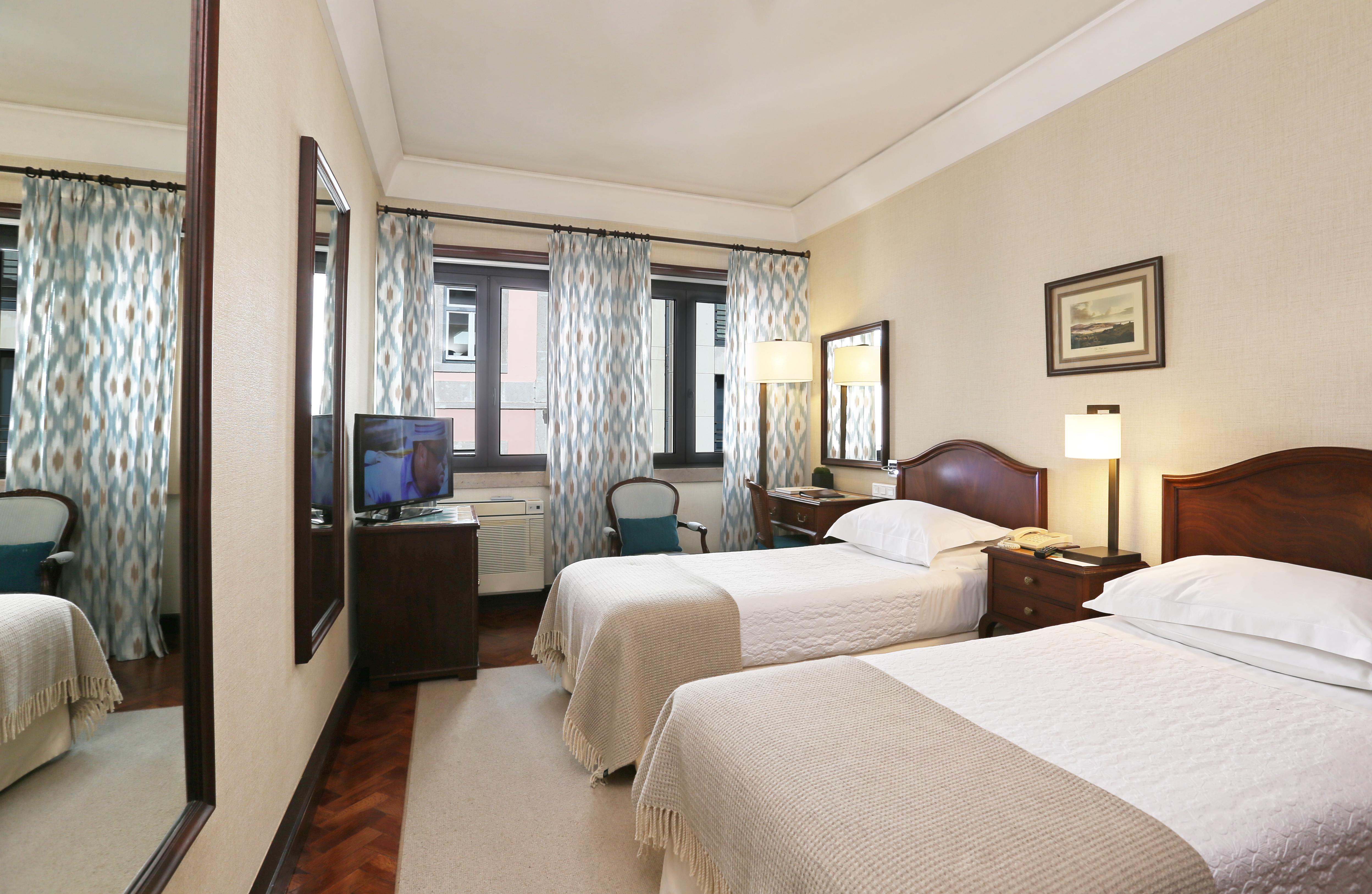 Double or Twin Standard