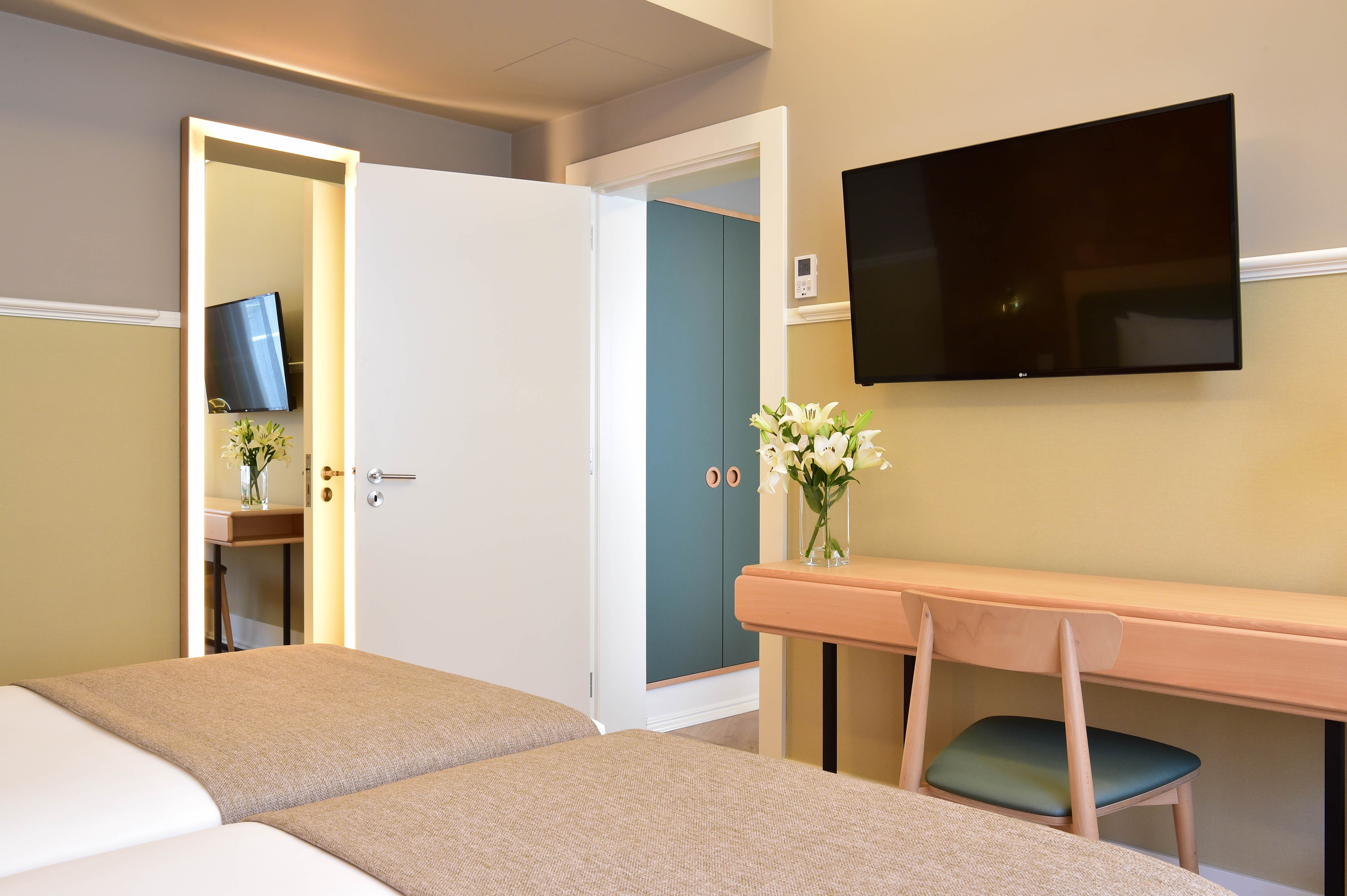 Double or Twin Connecting Room