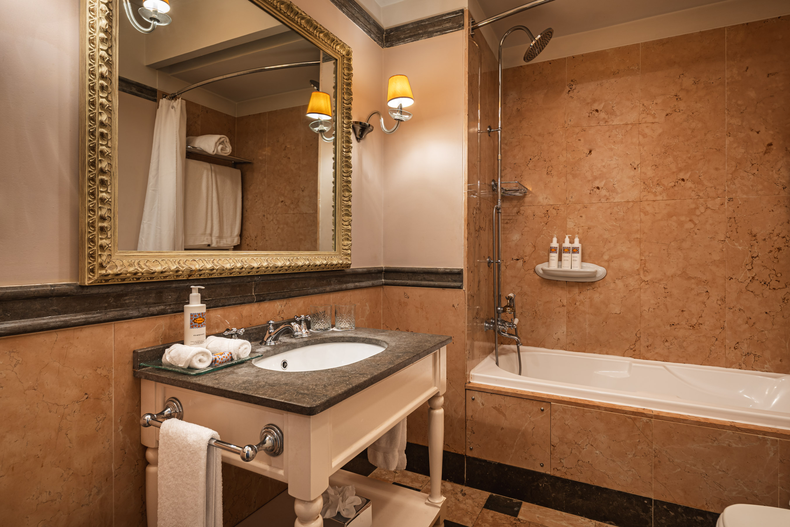 Double Deluxe Pool View