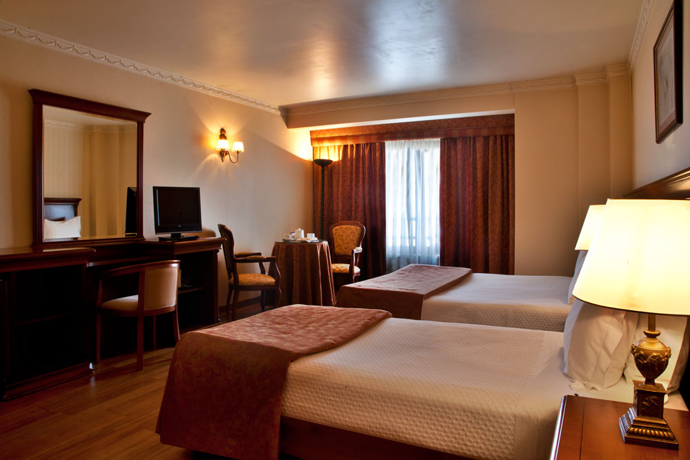 Double or Twin Standard