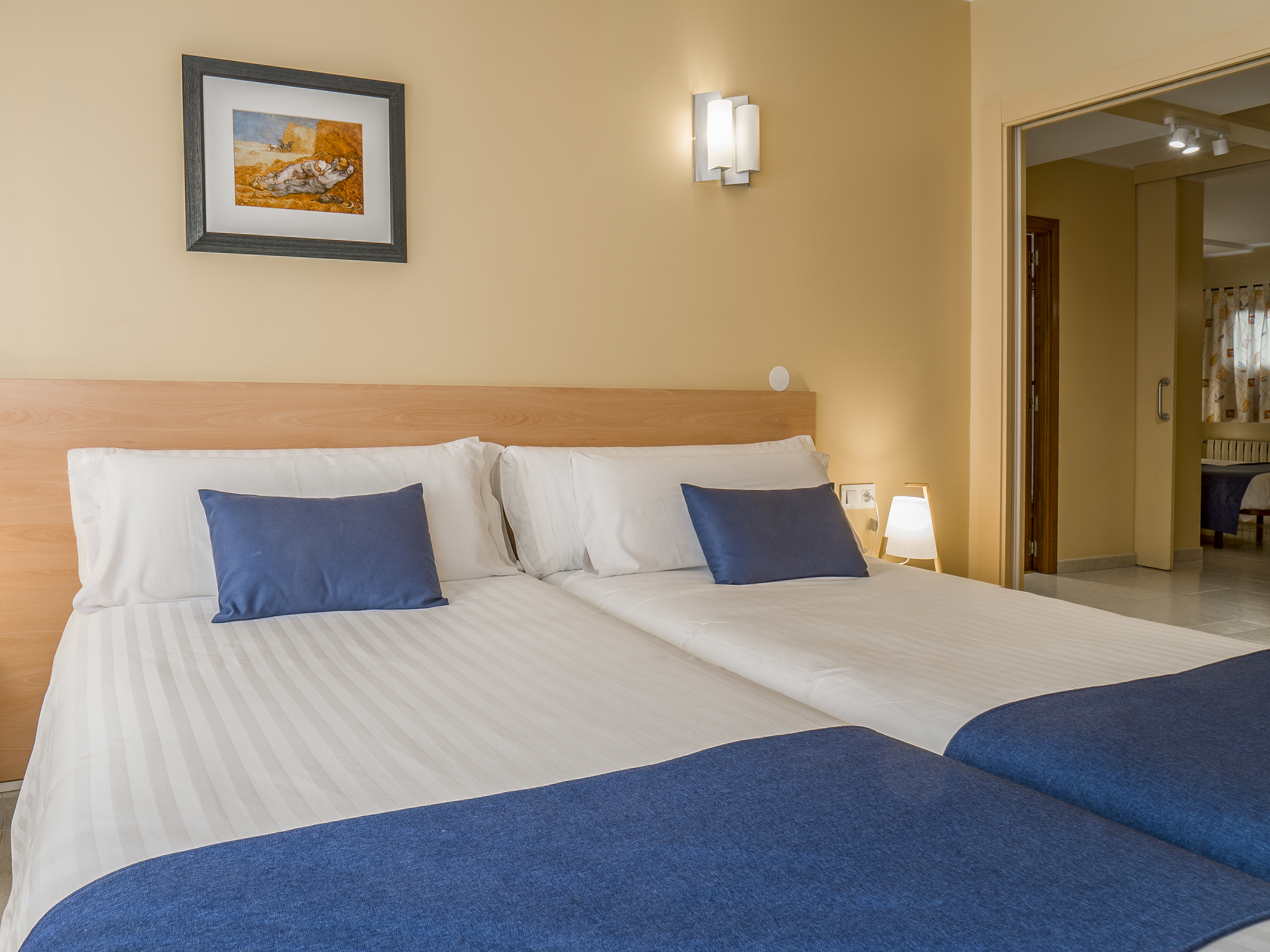 Apartment Two Bedrooms Two Bathrooms