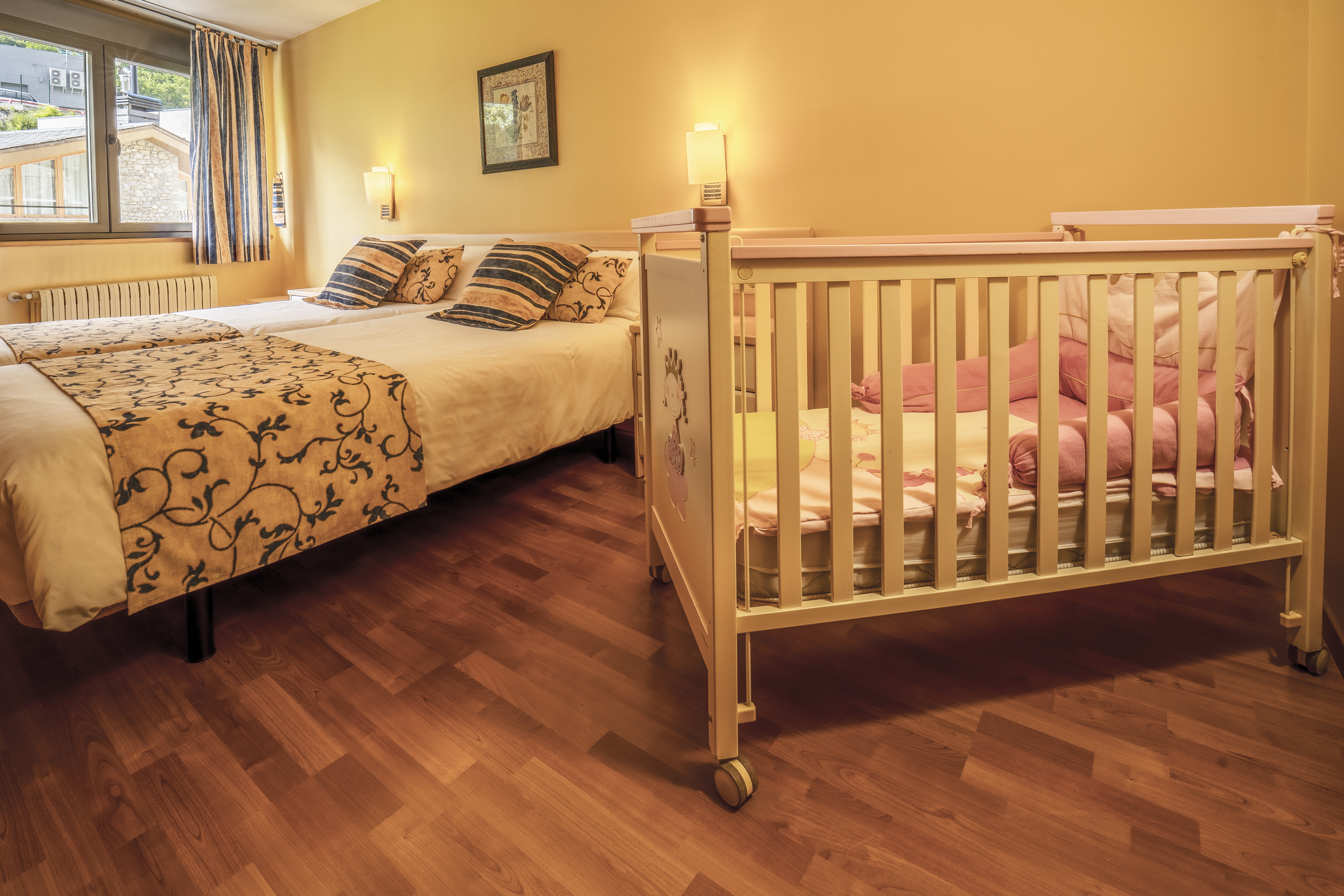 Apartment Capacity 5 Two Bedrooms