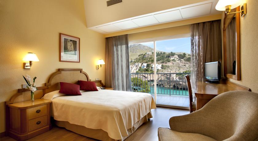 Double or Twin Sea View