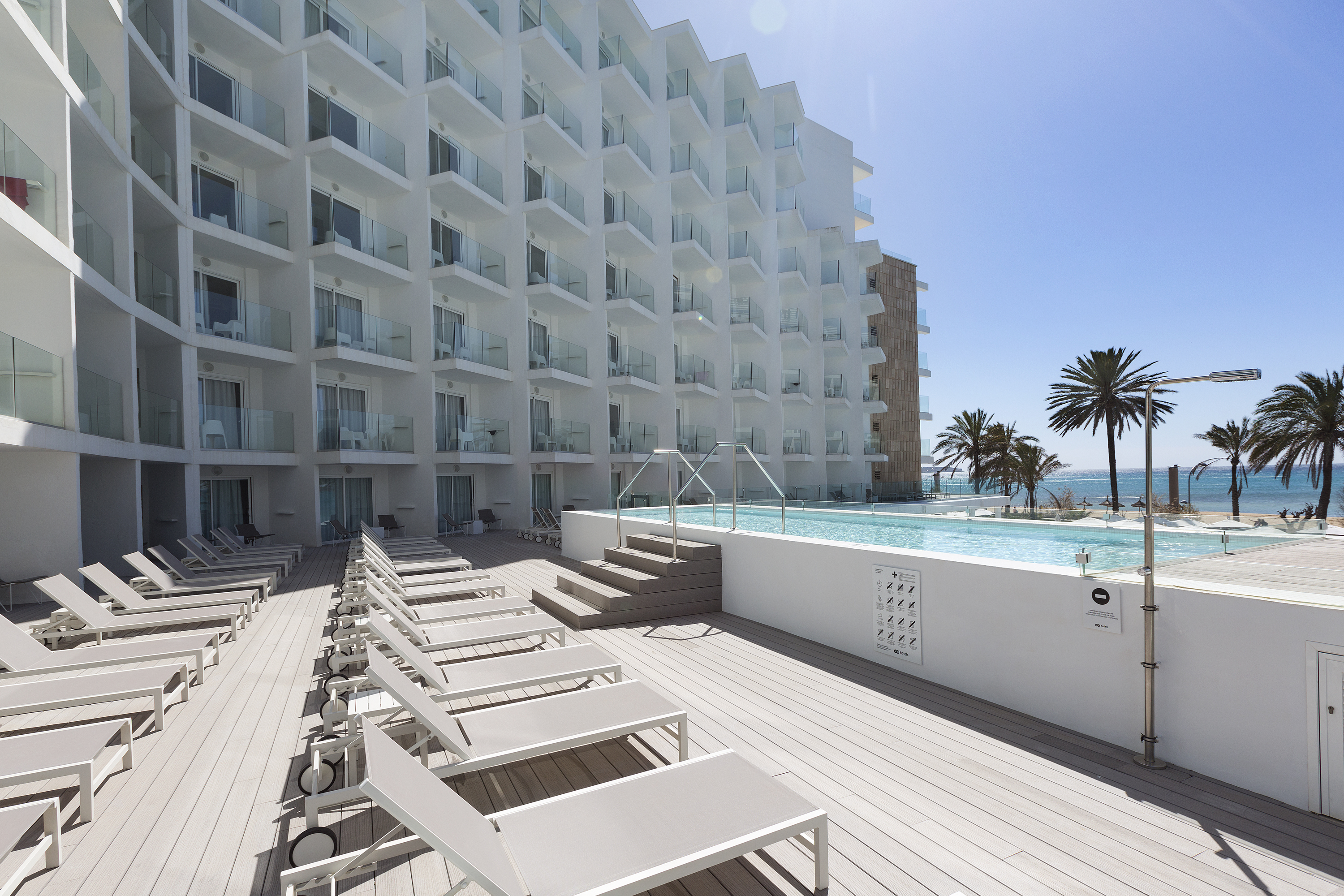 Double or Twin Premium Sea View