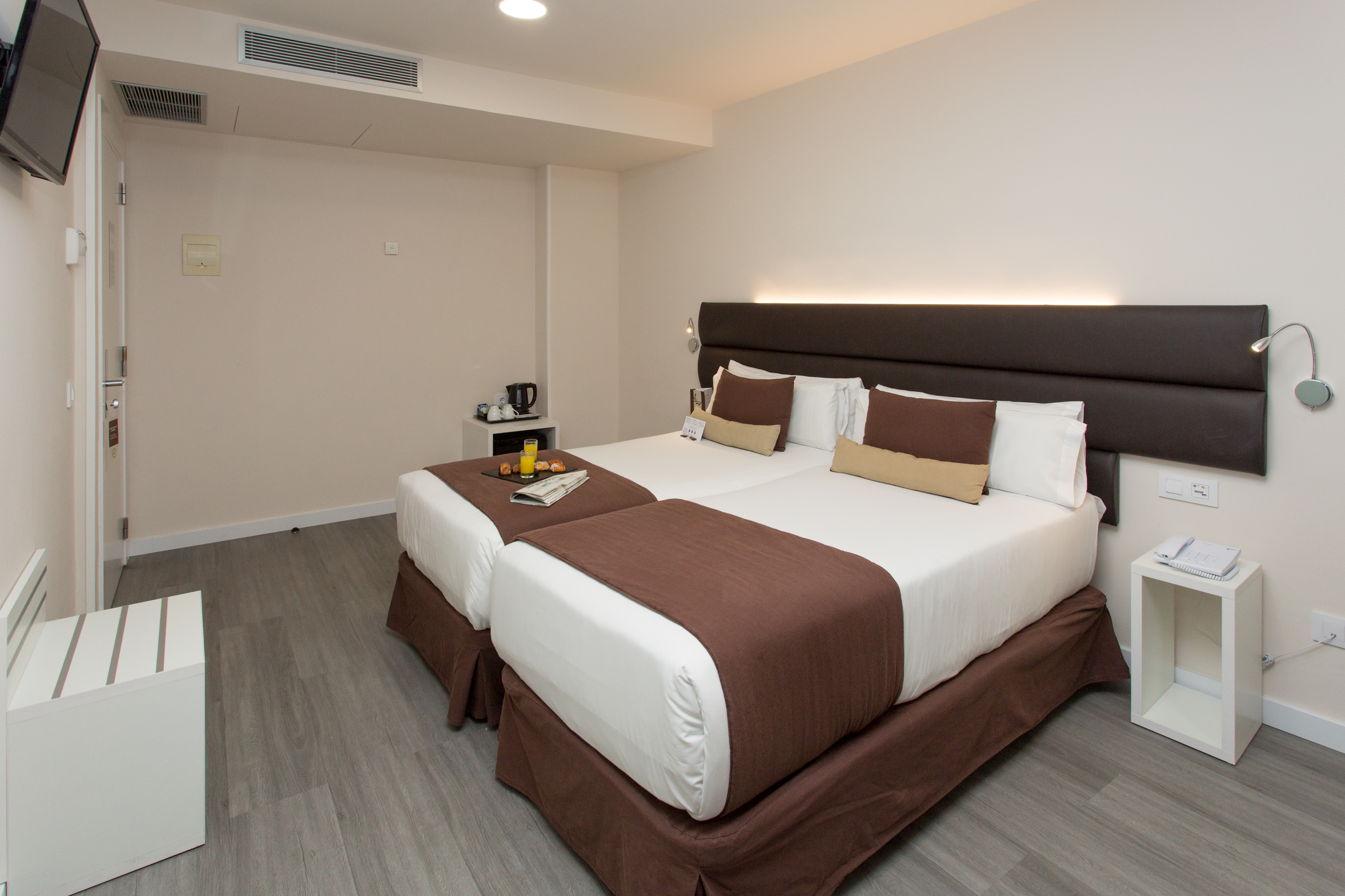 Double or Twin Standard