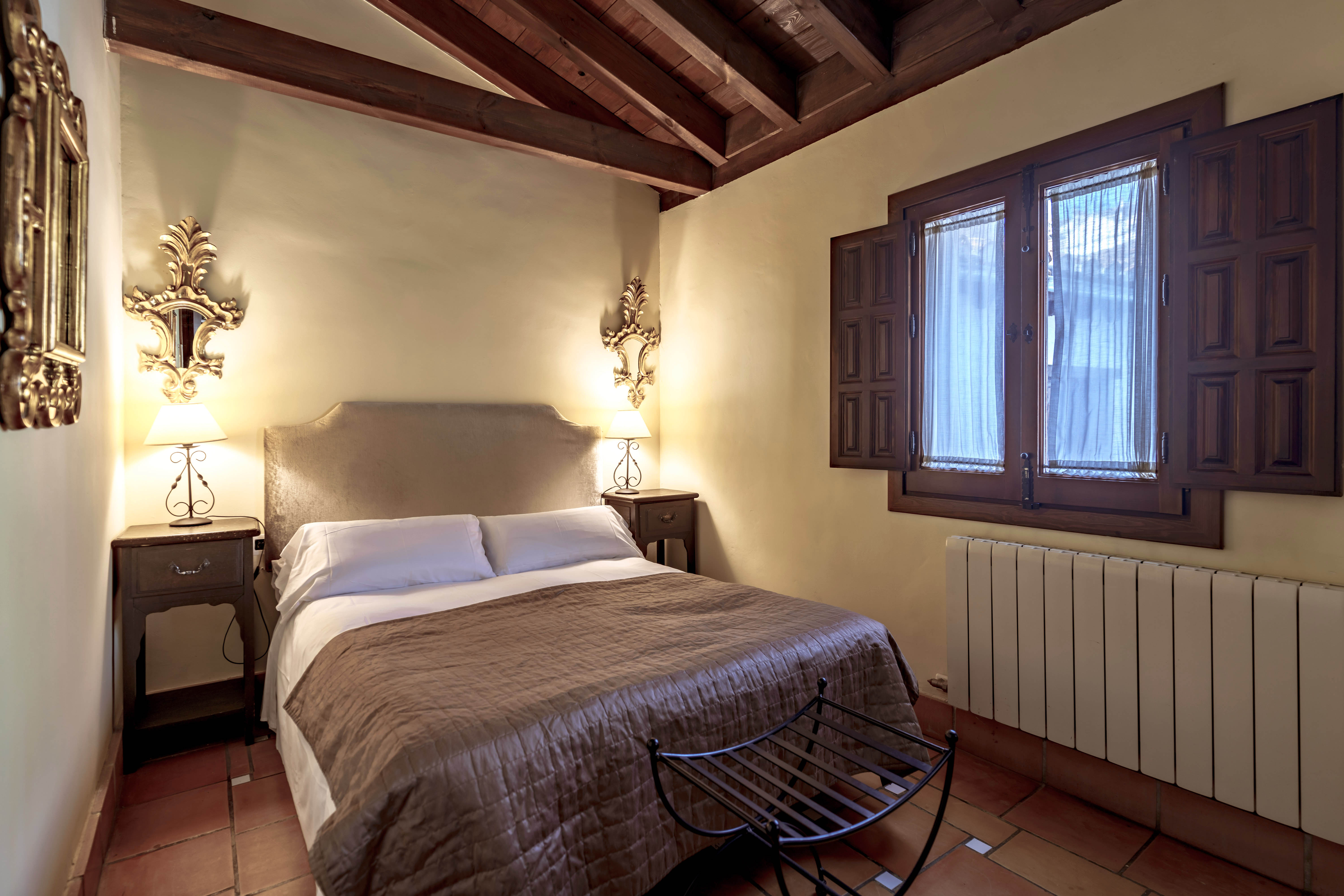 Double or Twin Standard