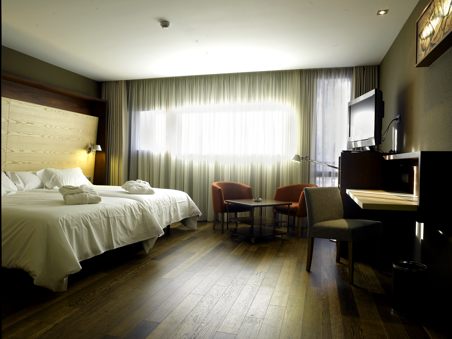 Double or Twin Standard