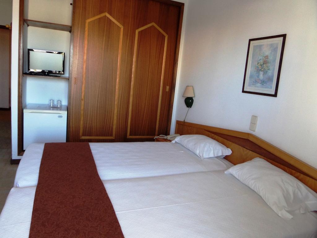 Double or Twin Side Sea View