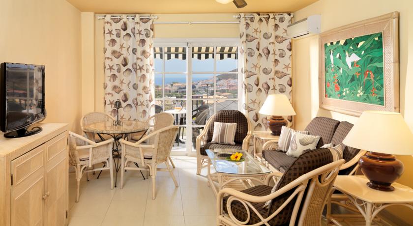 Suite Capacity 6 Two Bedrooms