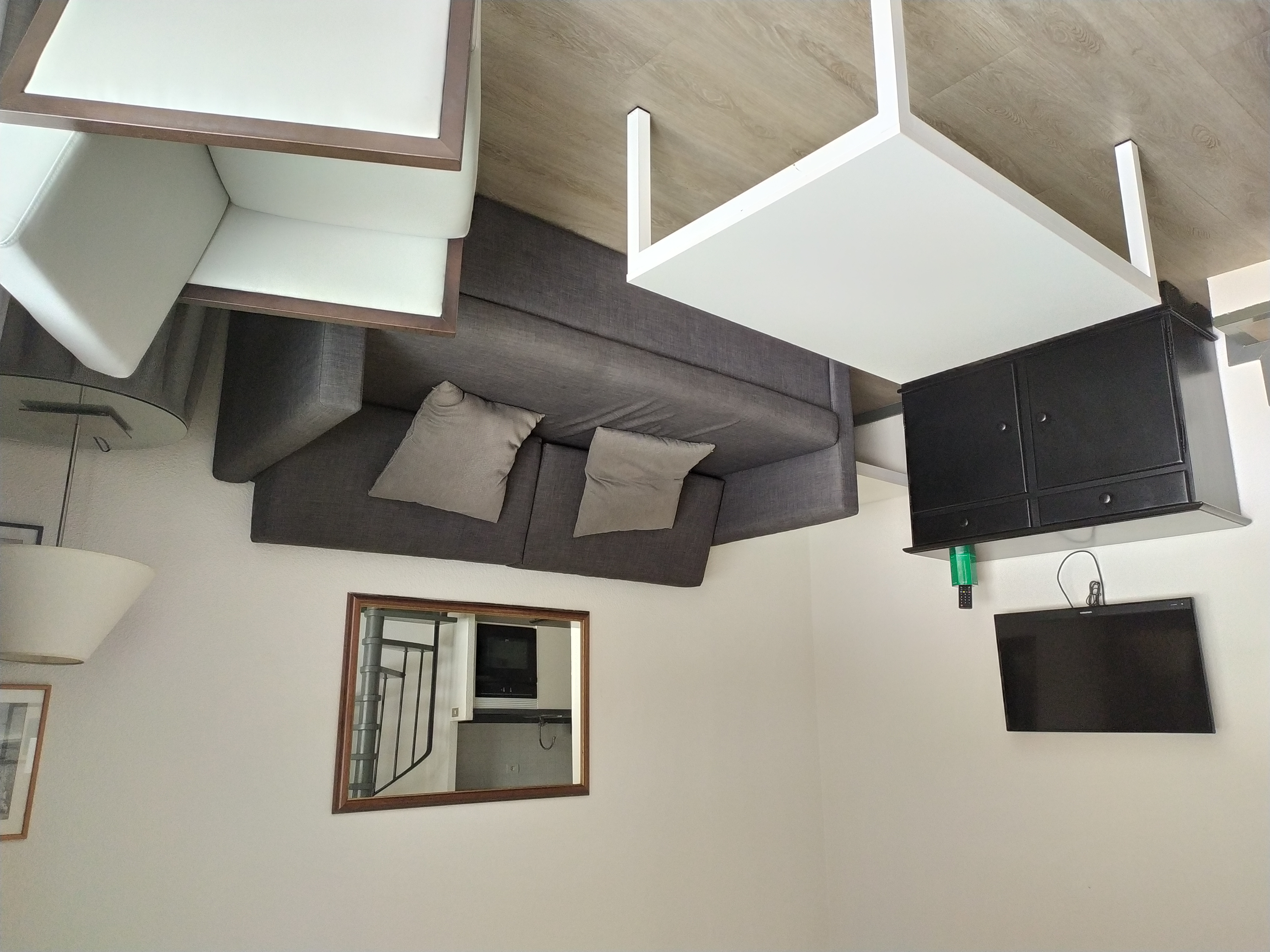 Apartment Capacity 3