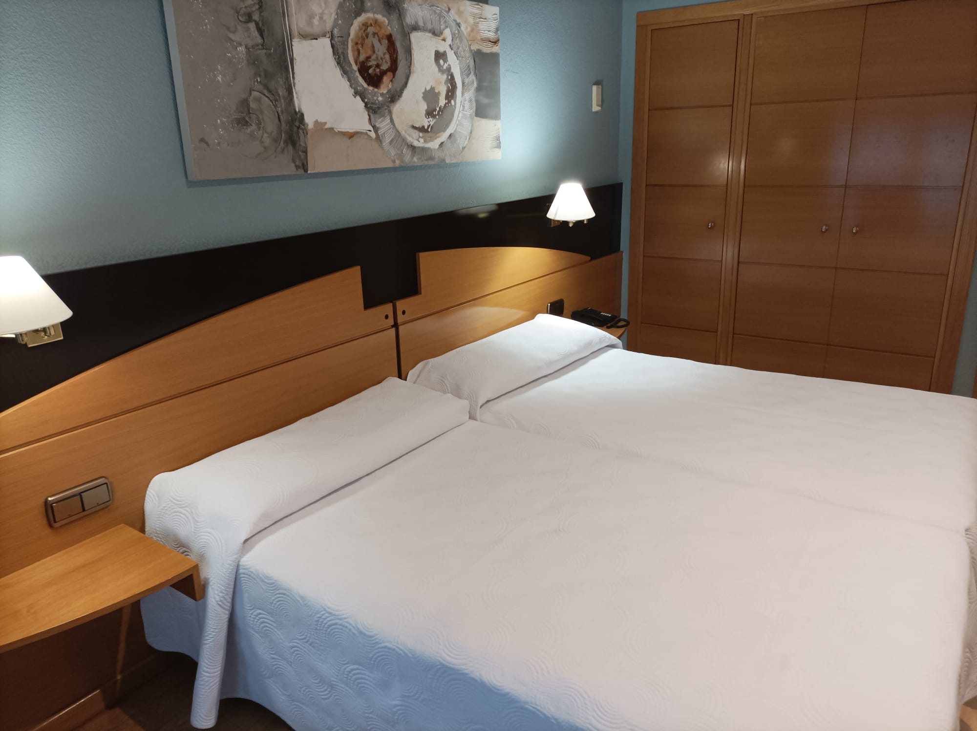 Double or Twin Standard