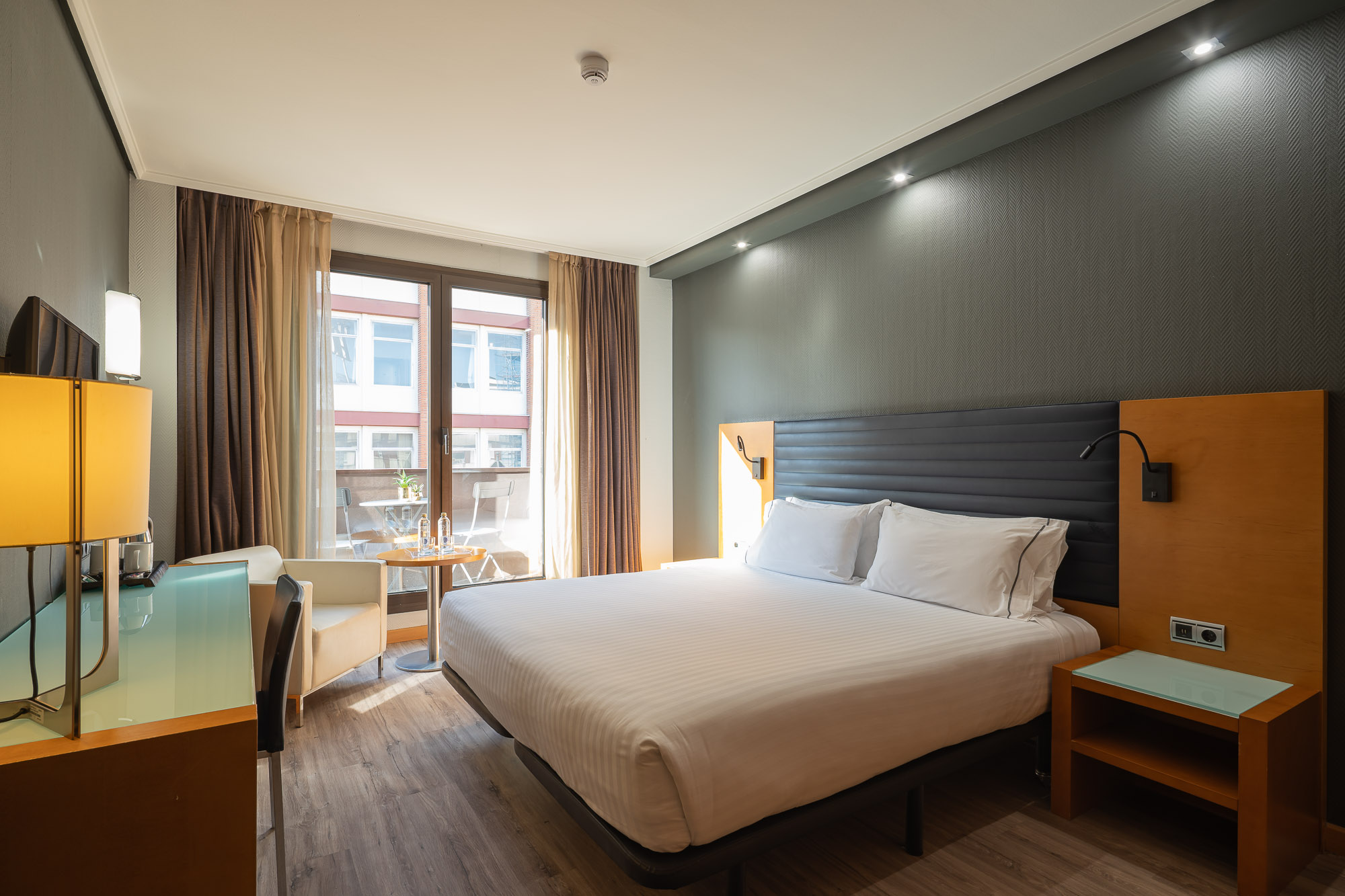 Double Single with Terrace