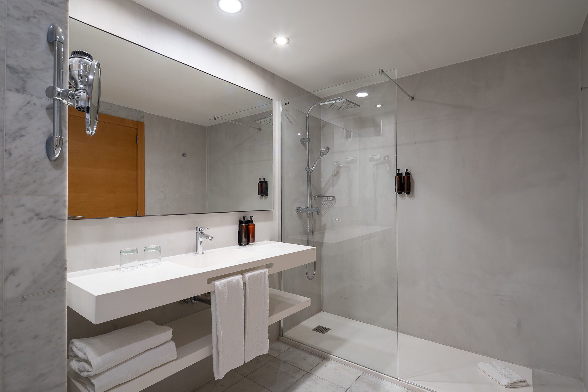 Double or Twin Connecting Room