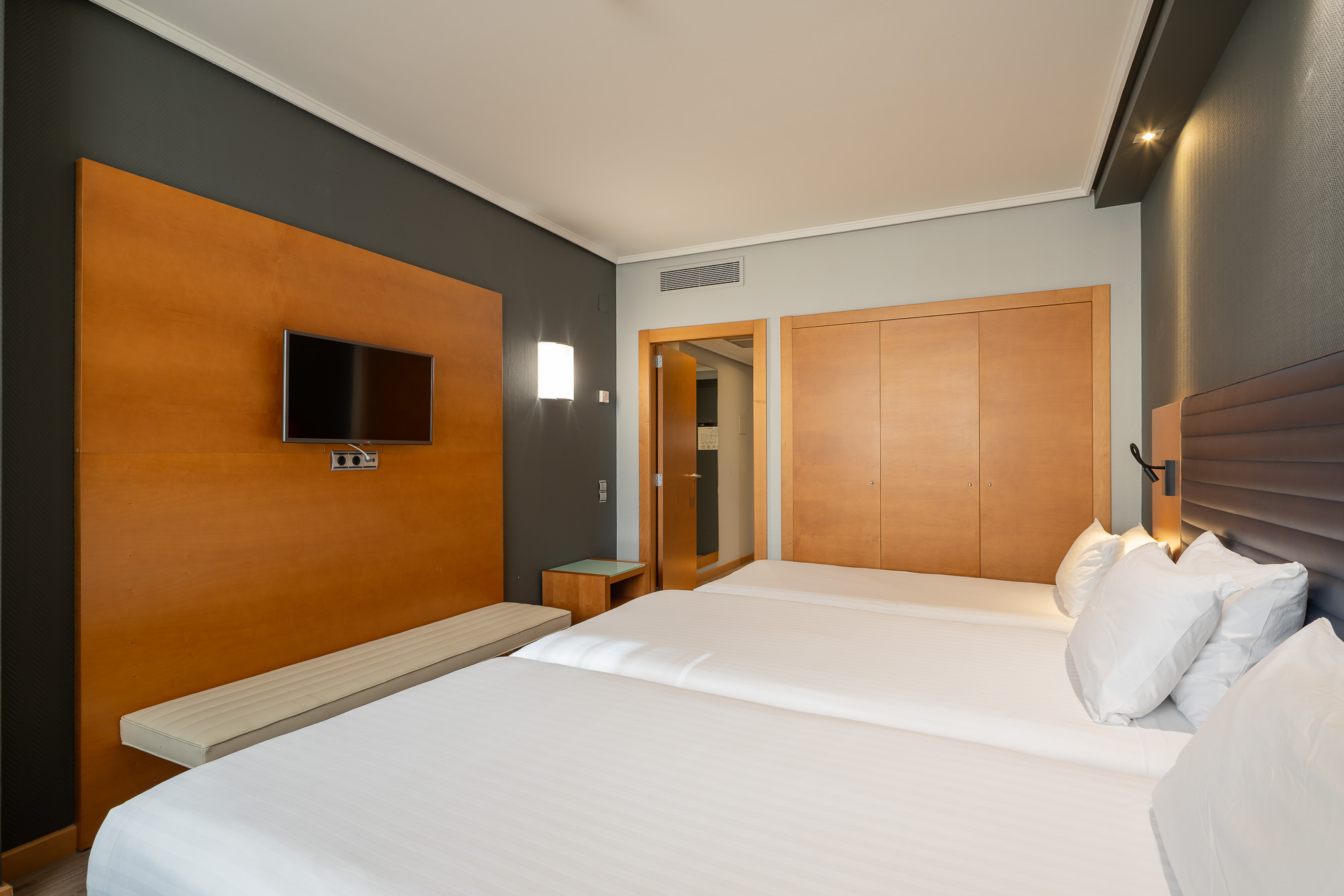 Double or Twin Connecting Room