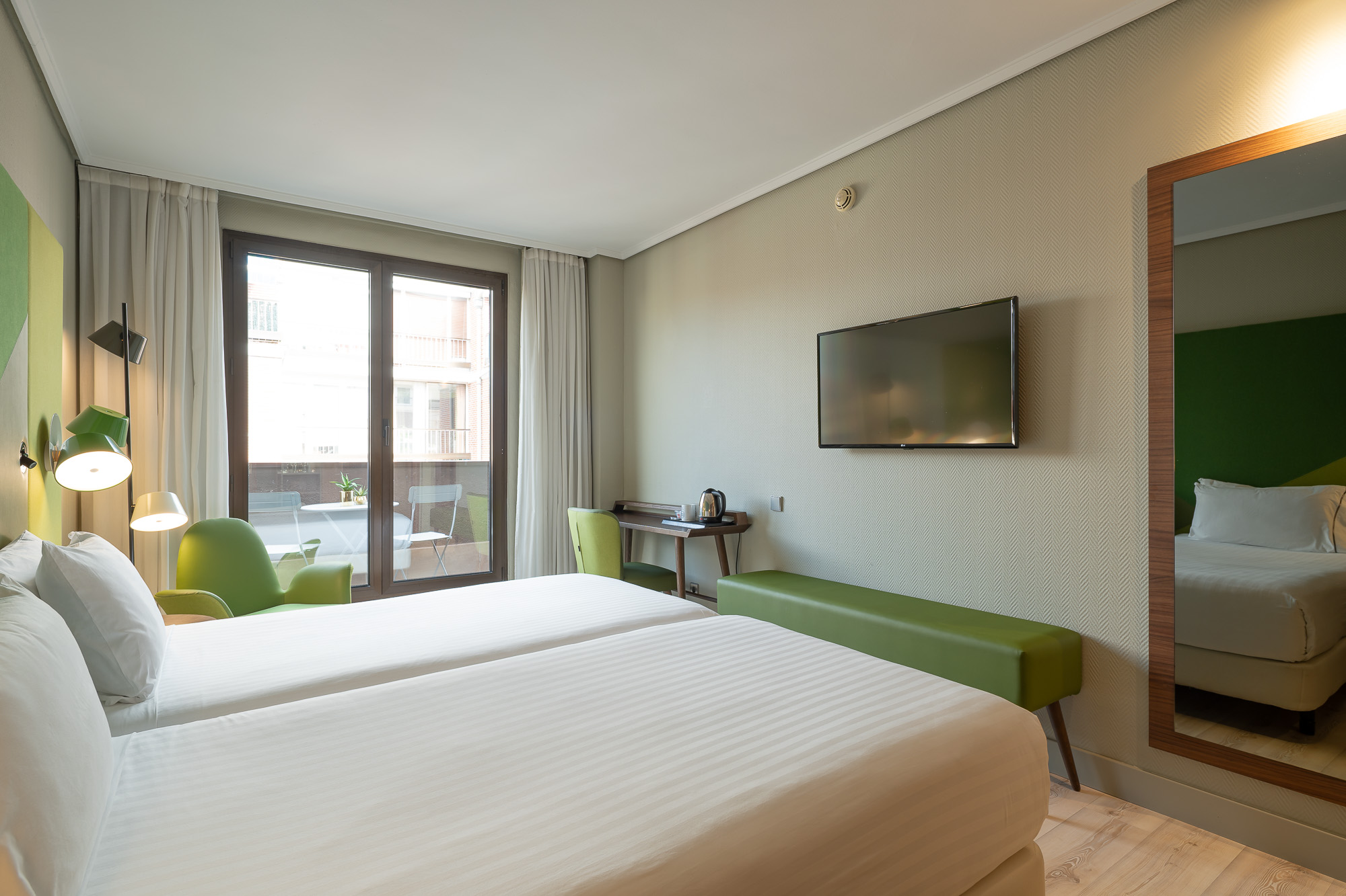 Double or Twin Standard