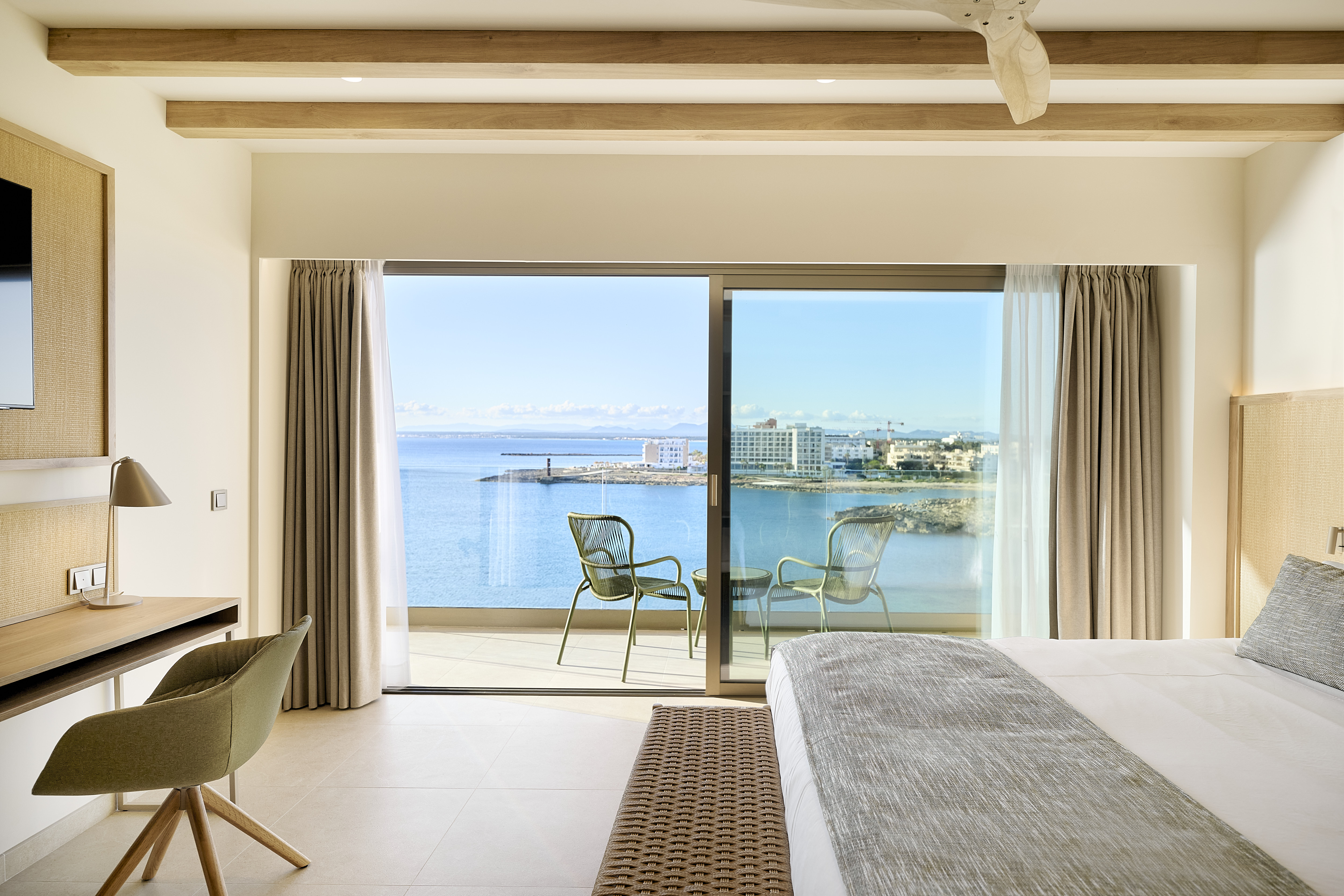 Double Single Superior Sea View