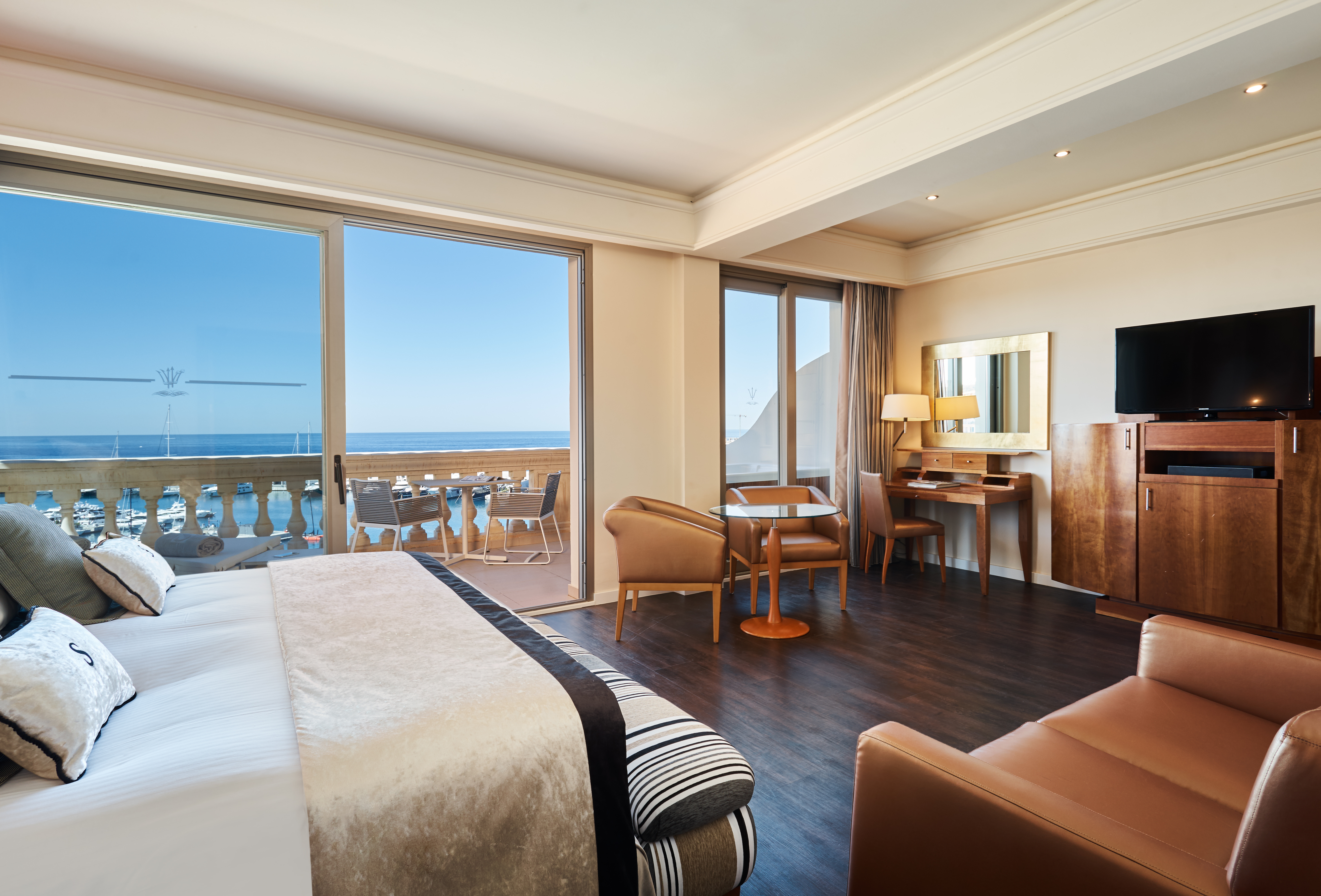 Junior Suite with Jacuzzi