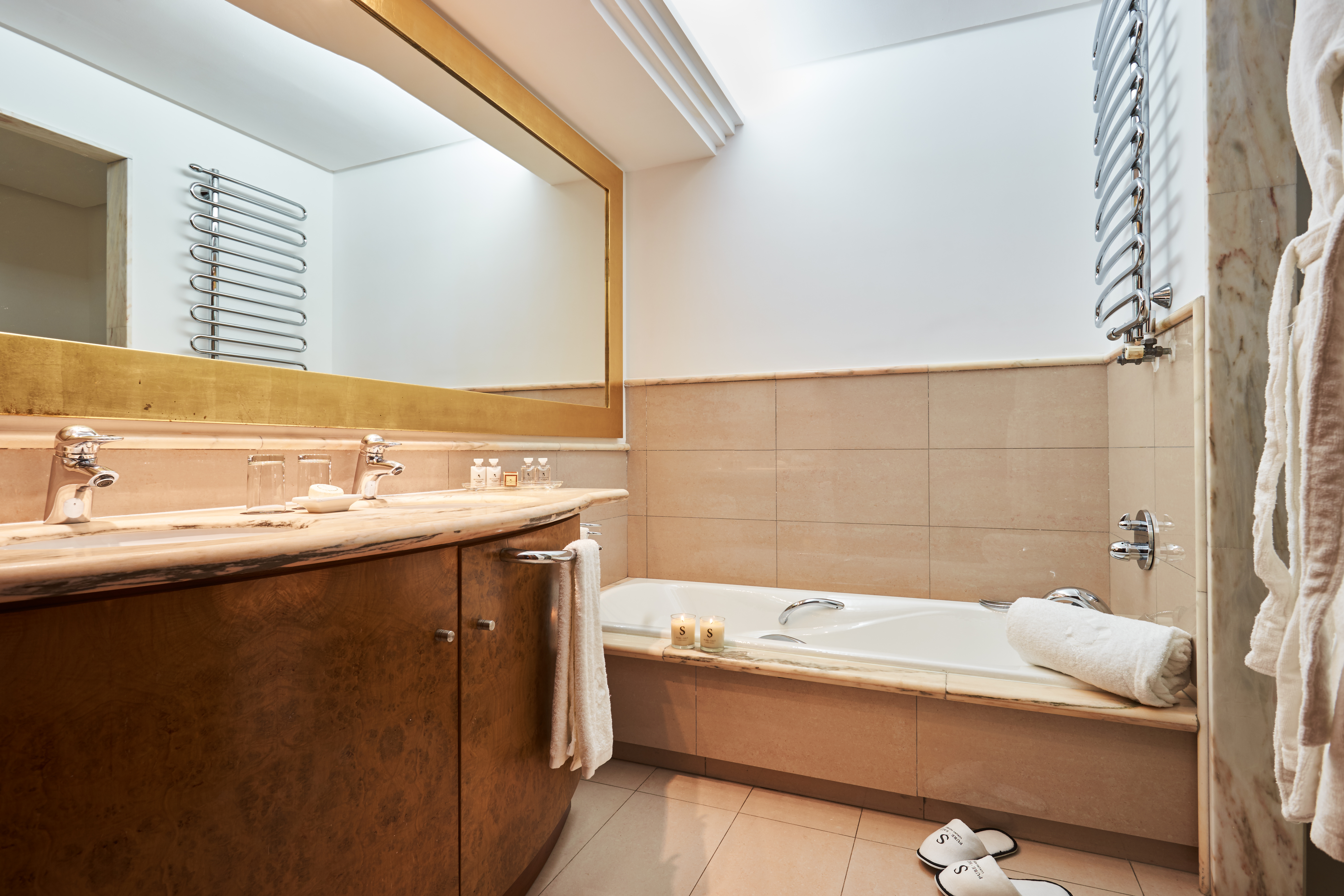 Double or Twin Superior