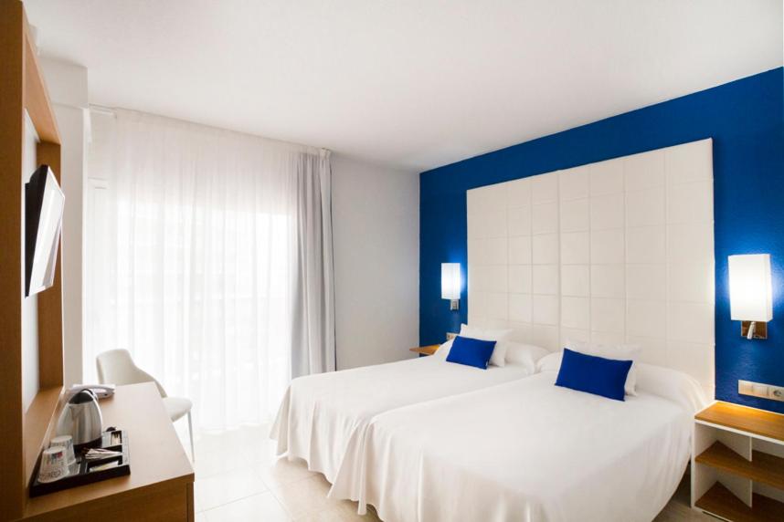 Double or Twin Sea View