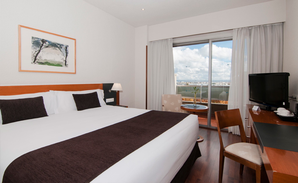 Double King Size Bed