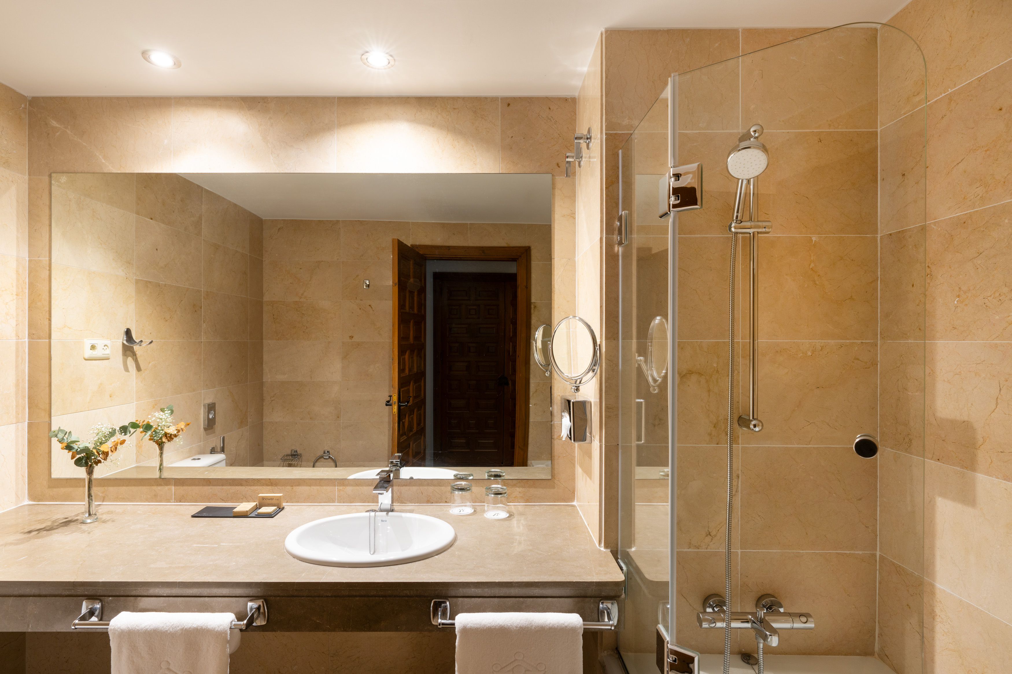 Double or Twin Standard