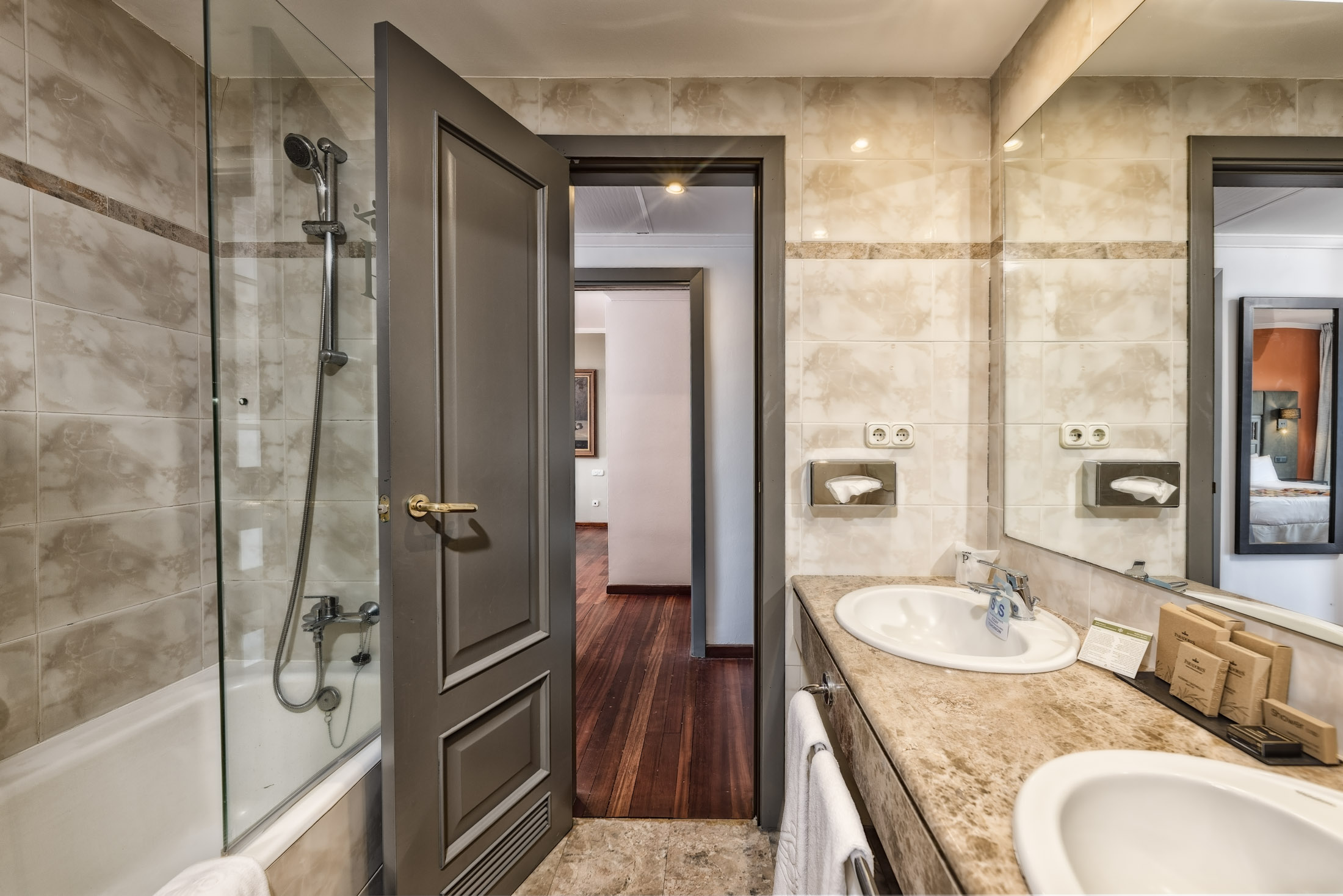 Junior Suite Standard