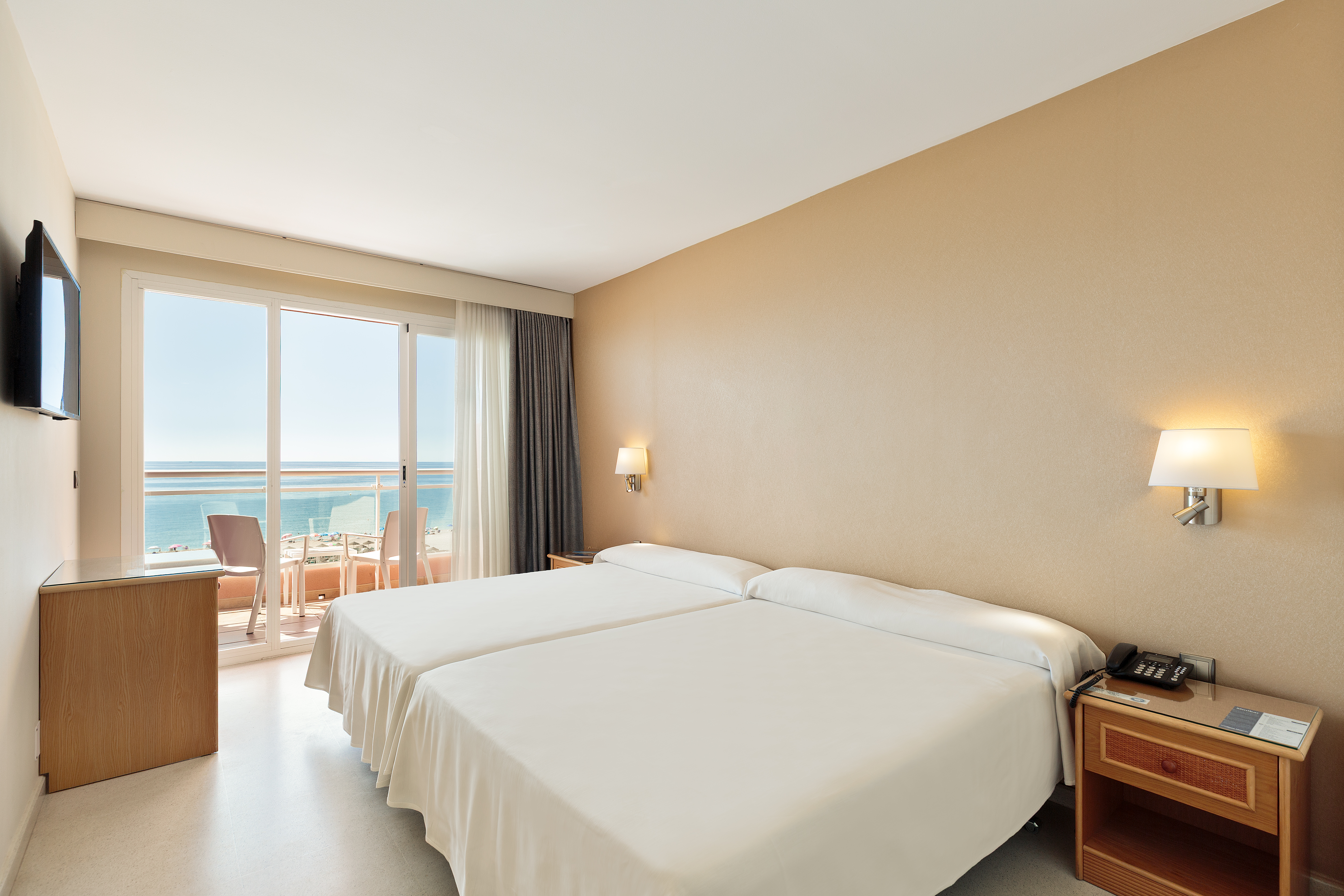 Double or Twin Sea Front