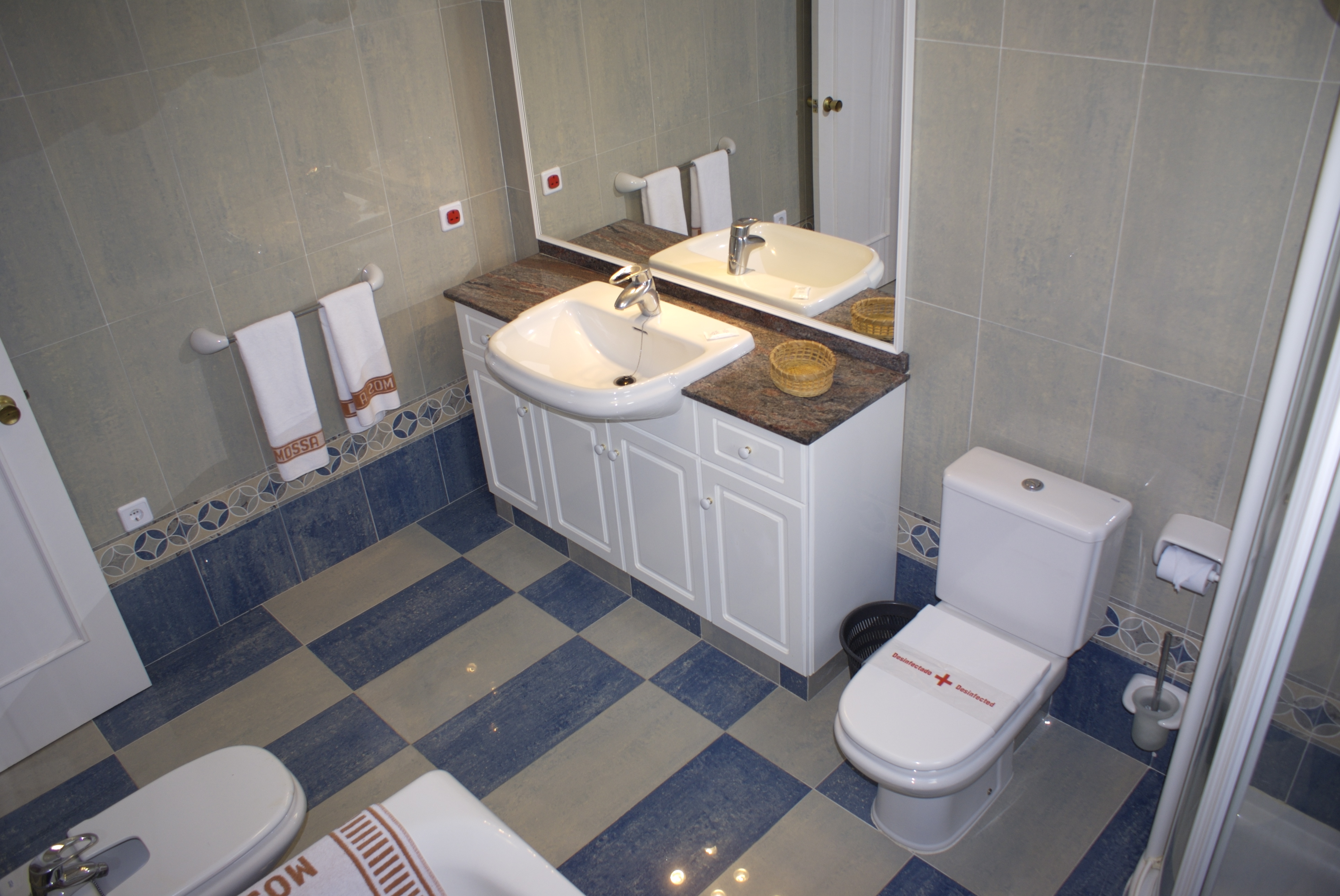 Apartment Capacity 8 Three Bedrooms