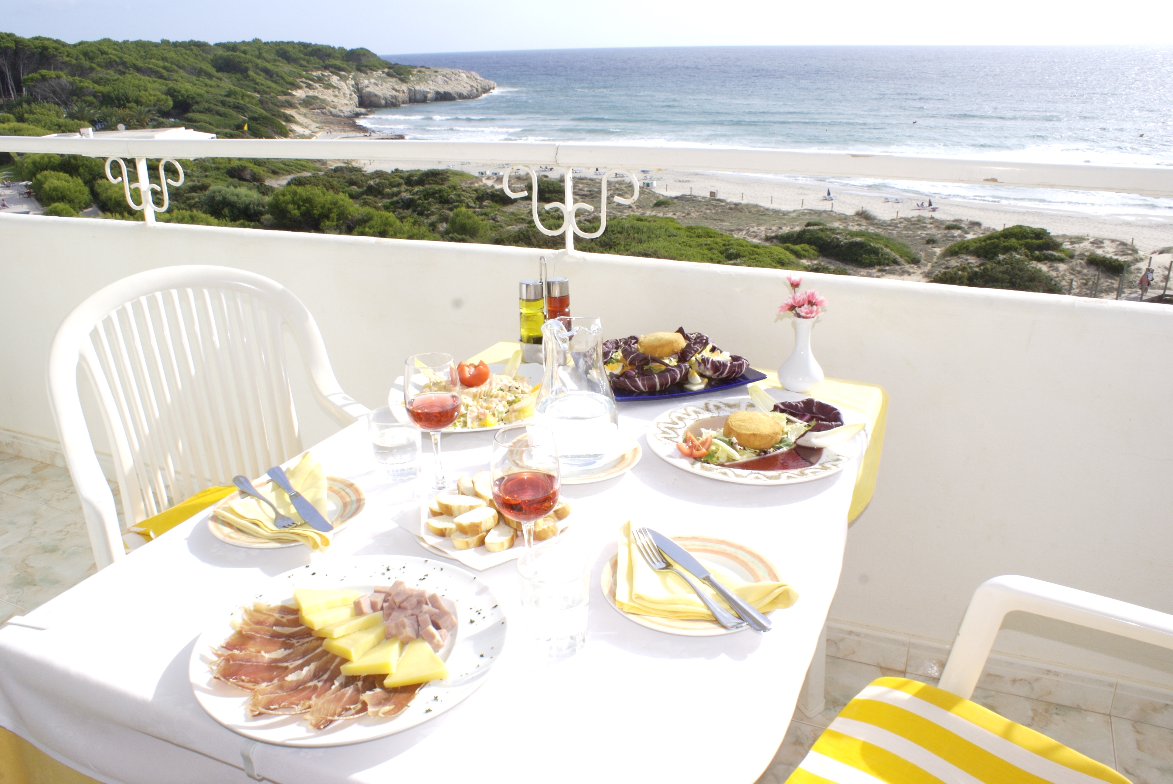 Apartment Capacity 8 Three Bedrooms