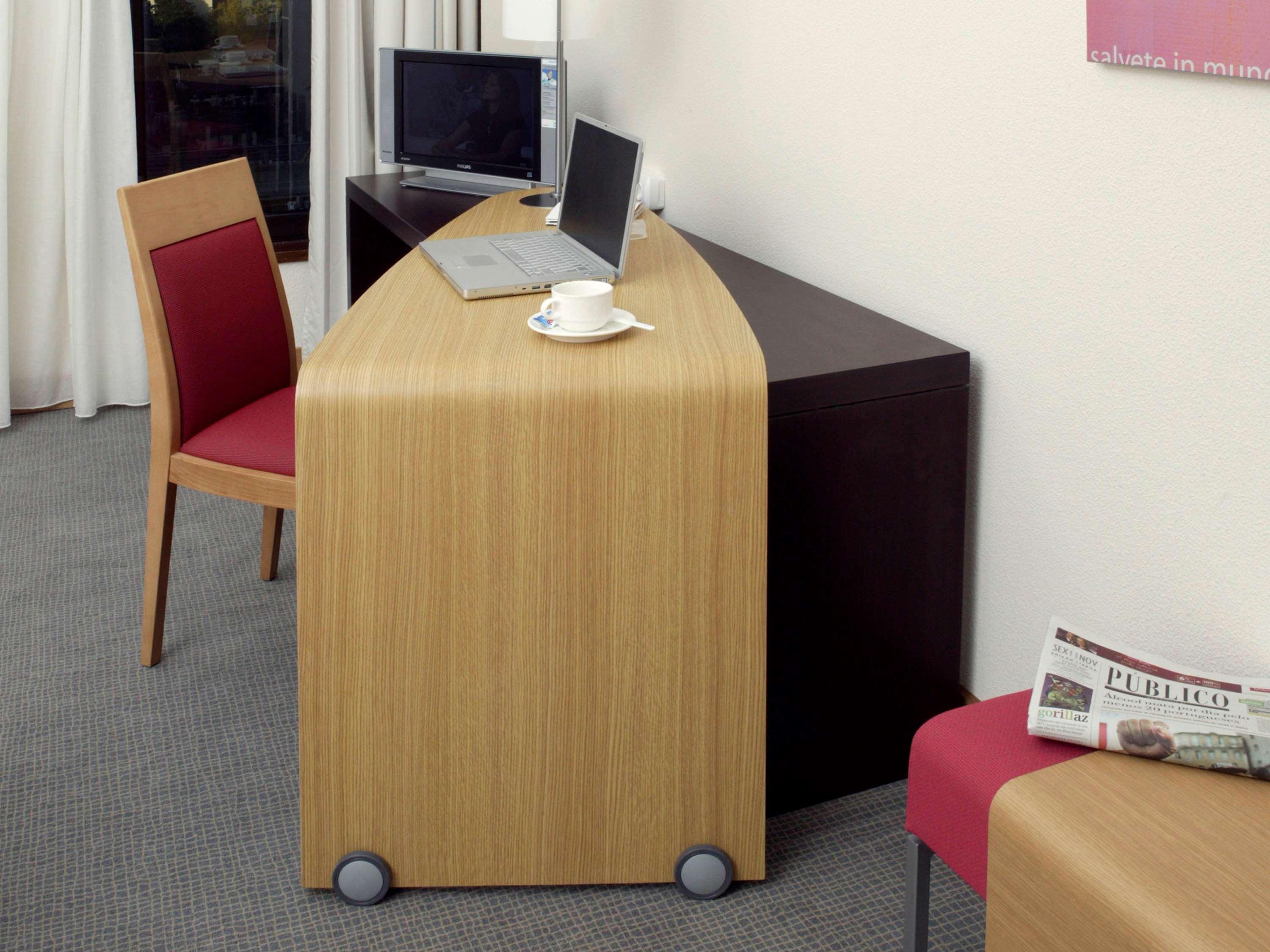 Double King Bed Non Smoking