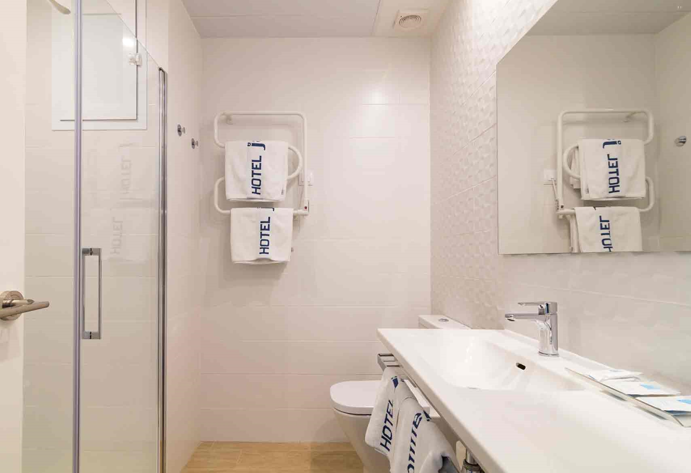 Double or Twin Standard