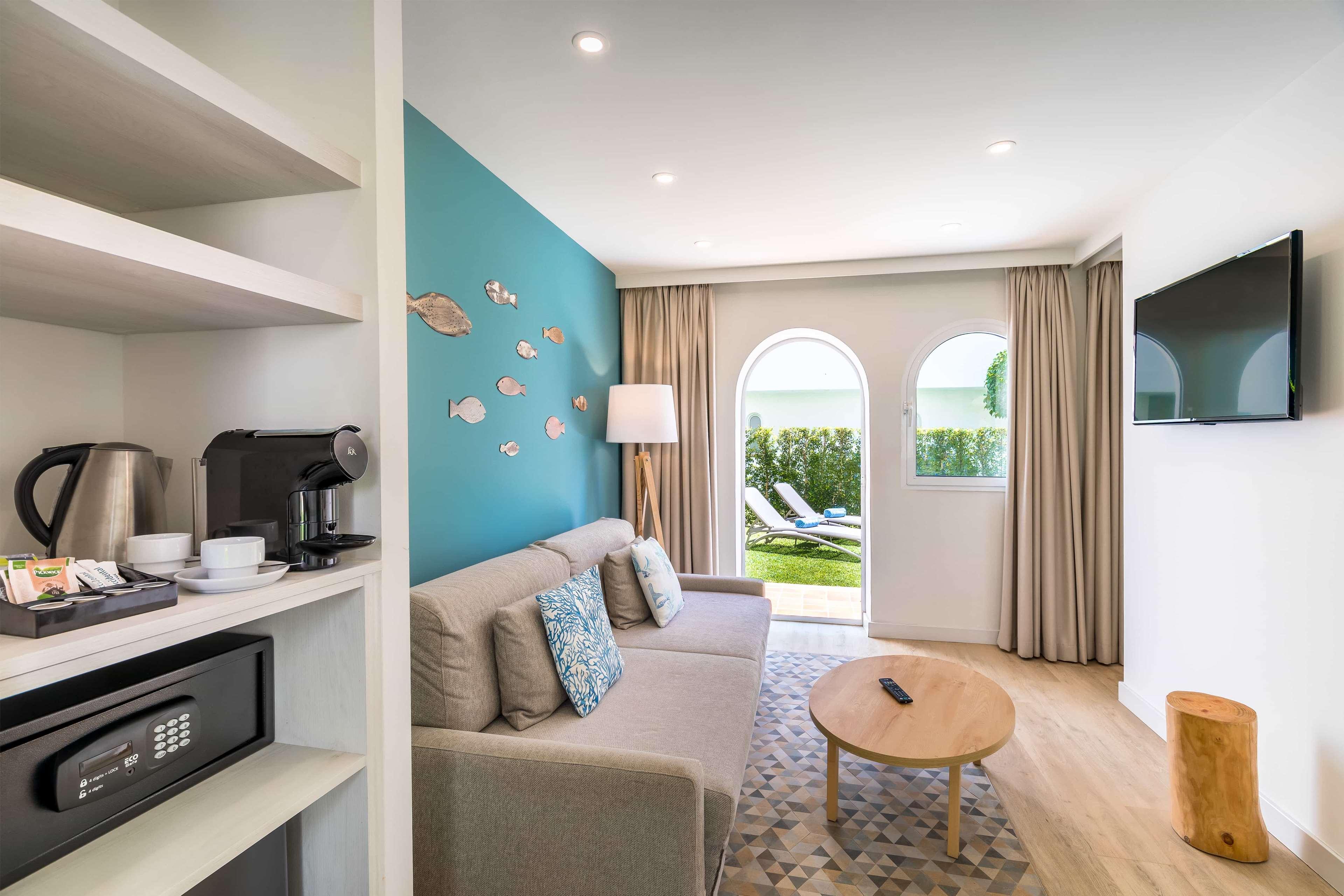 Family Room Deluxe Garden View