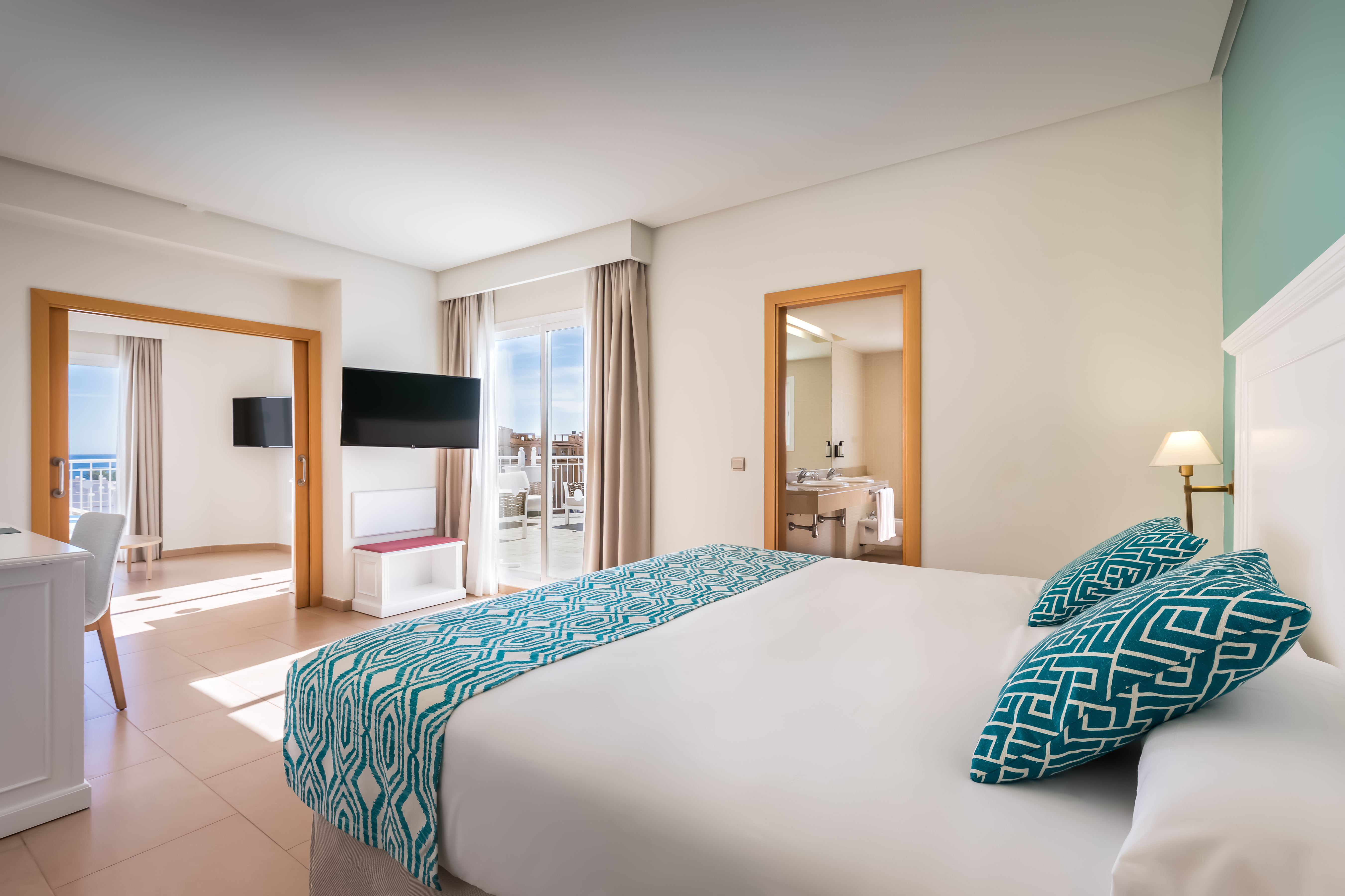 Junior Suite Standard