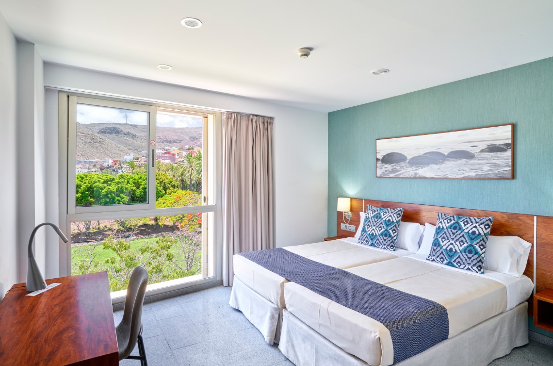 Double Single Superior