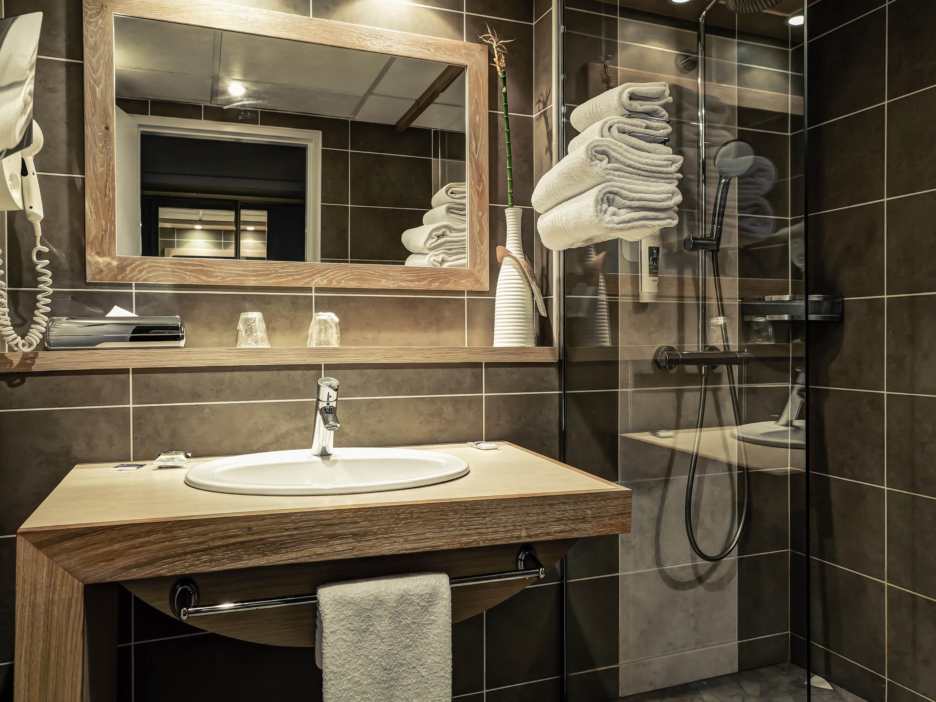 Double Classic Double Bed