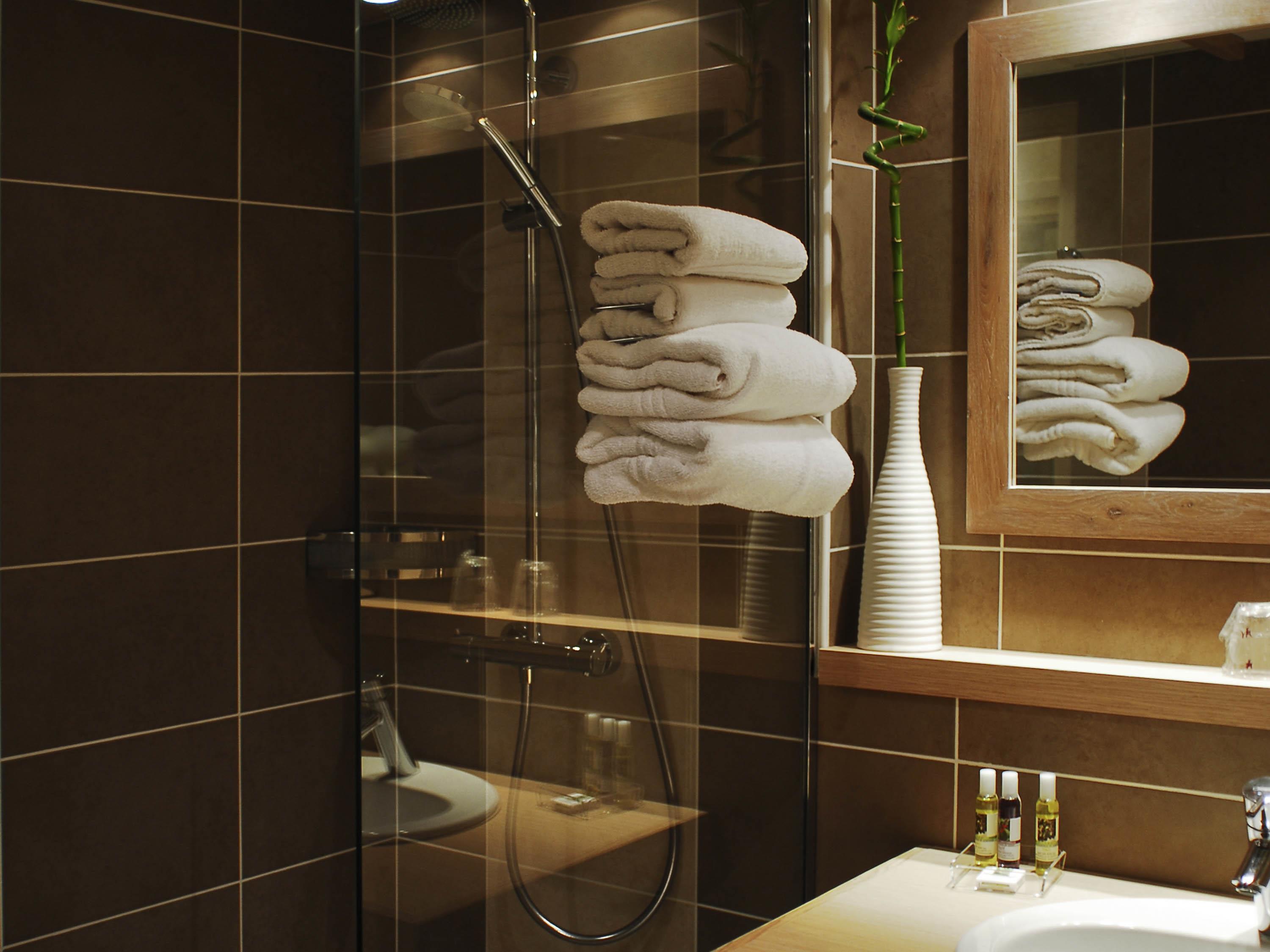 Double Classic Double Bed