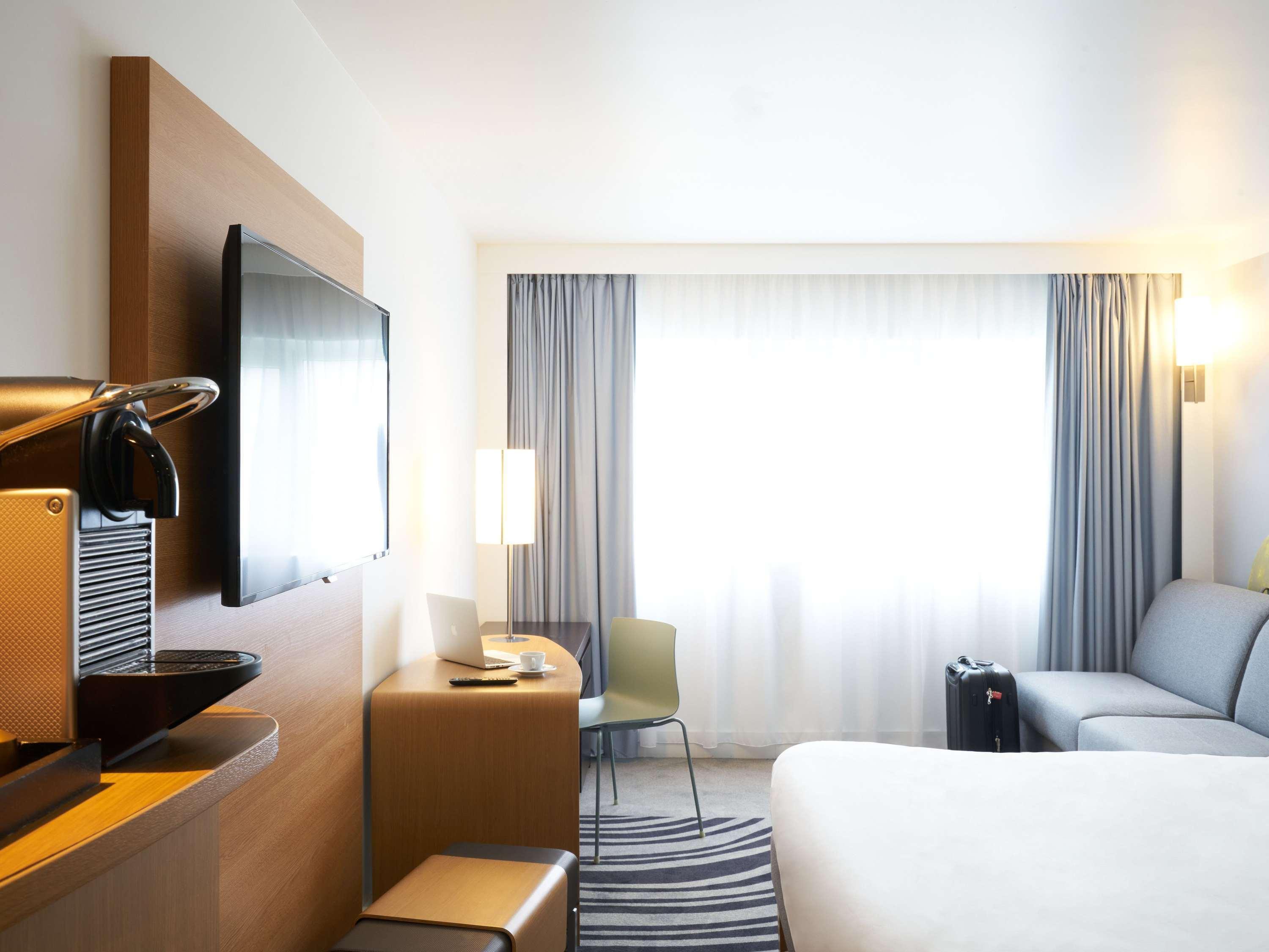 Double Classic Double Bed