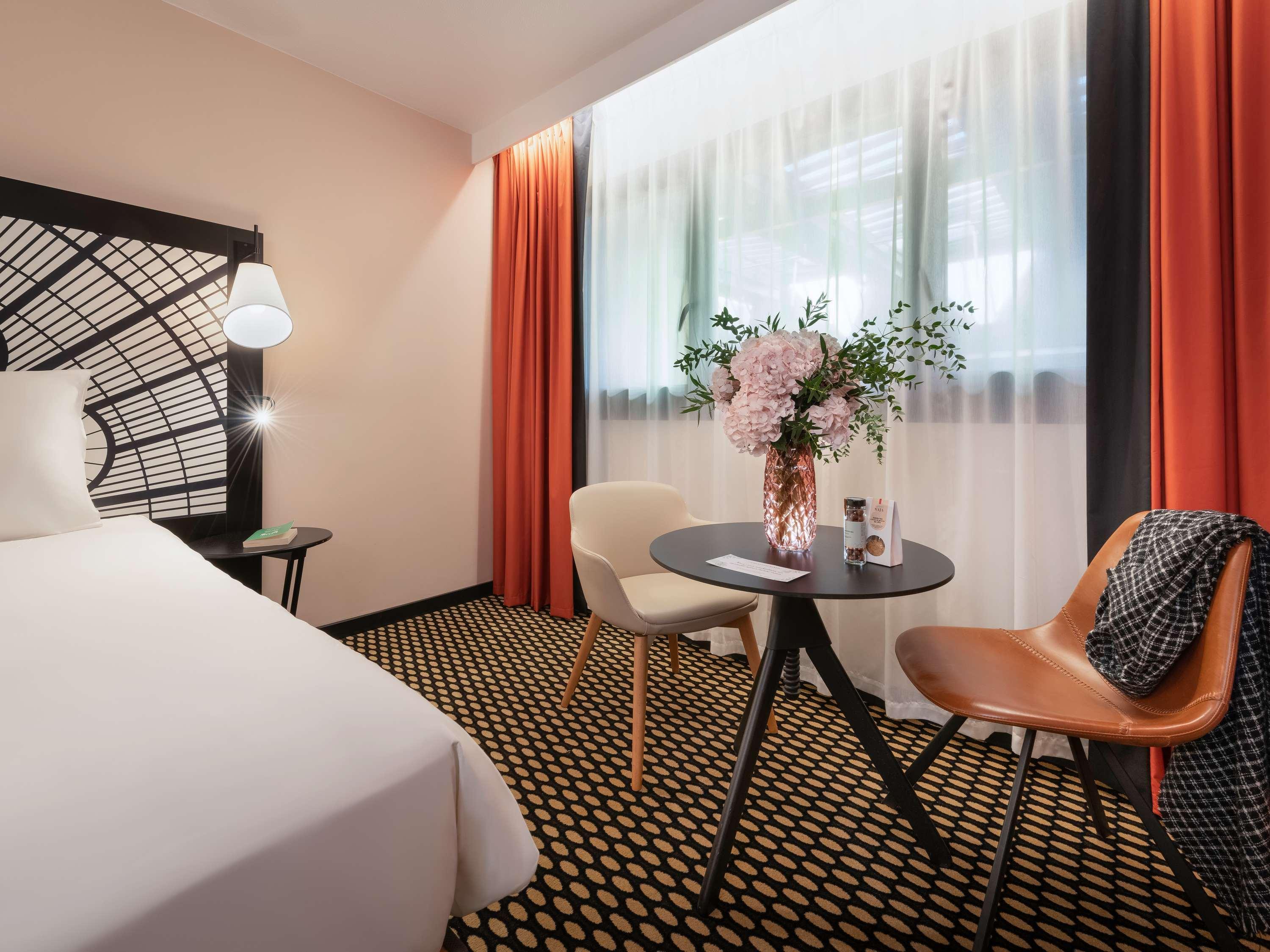 Double Classic Double Bed