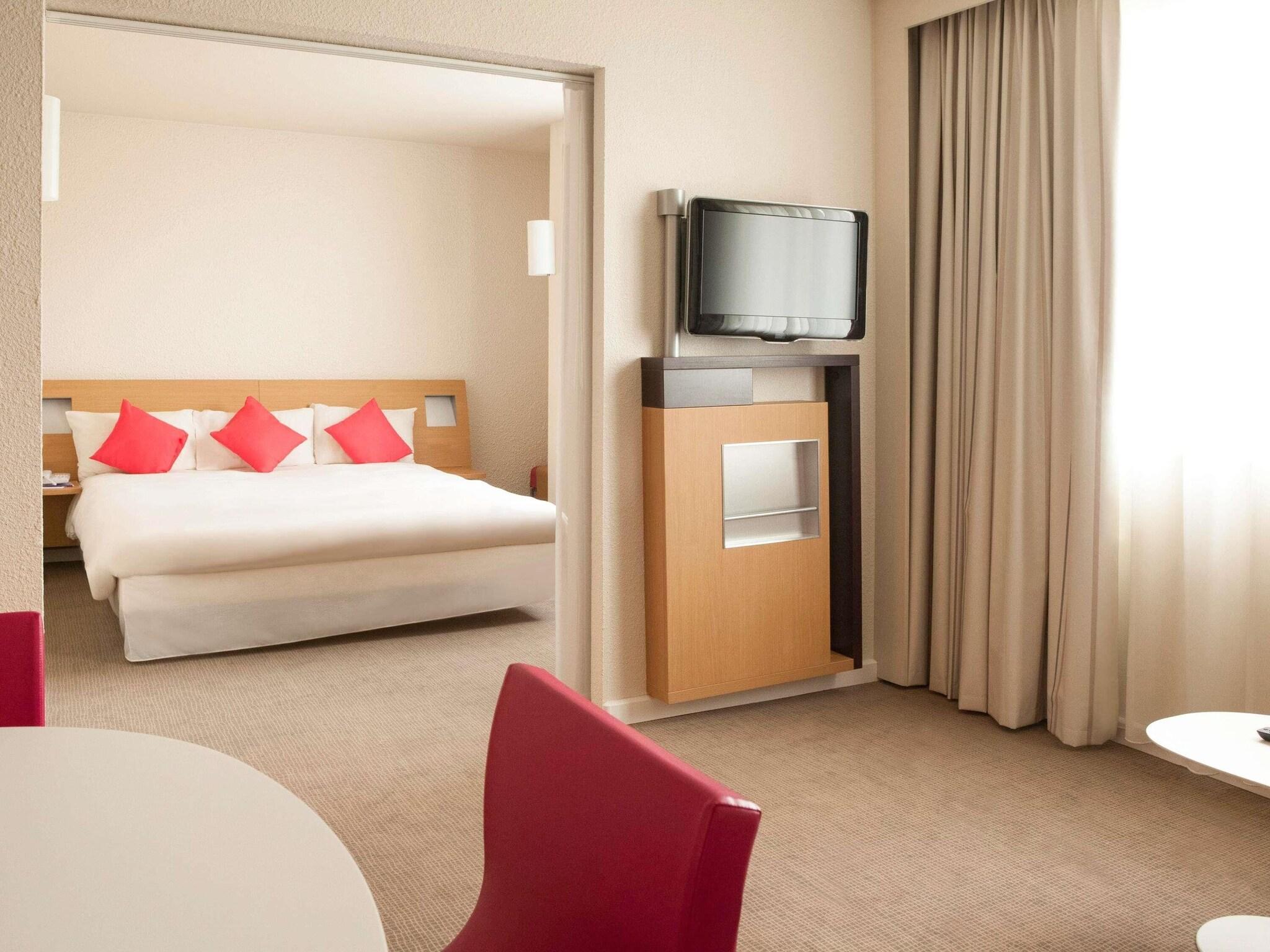 Suite Queen Size Bed