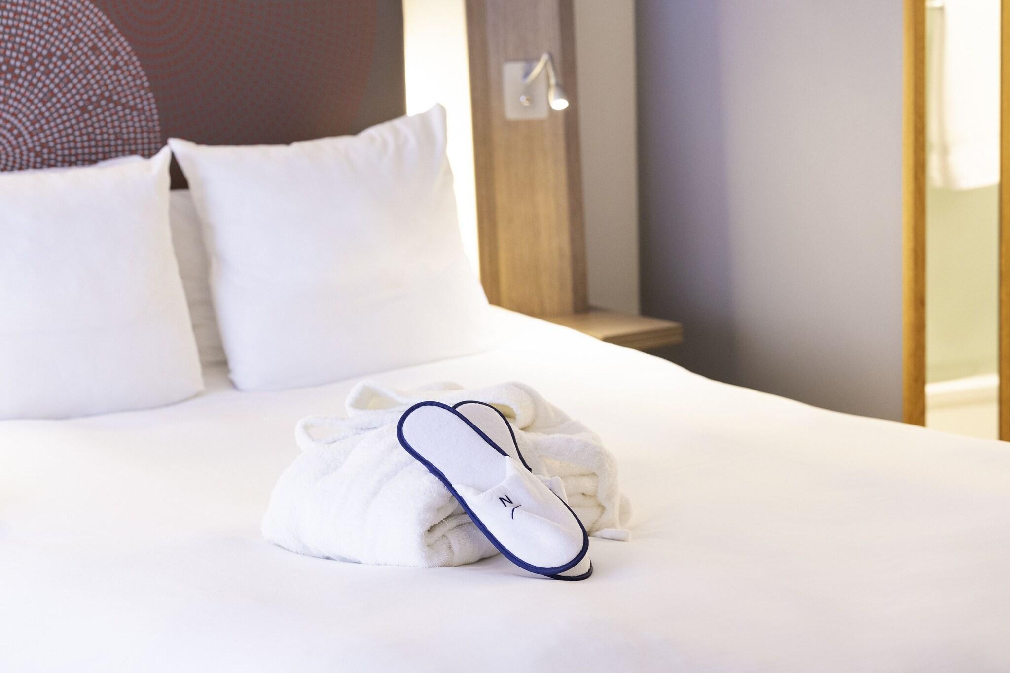 Suite Queen Size Bed