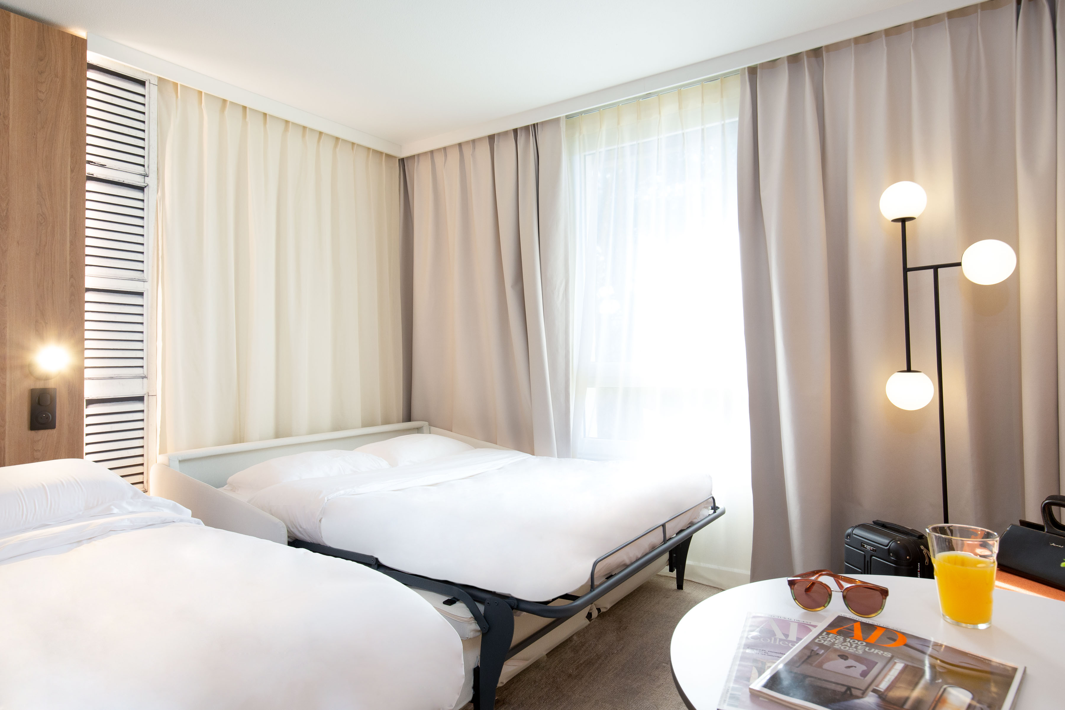 Double Classic Double Bed