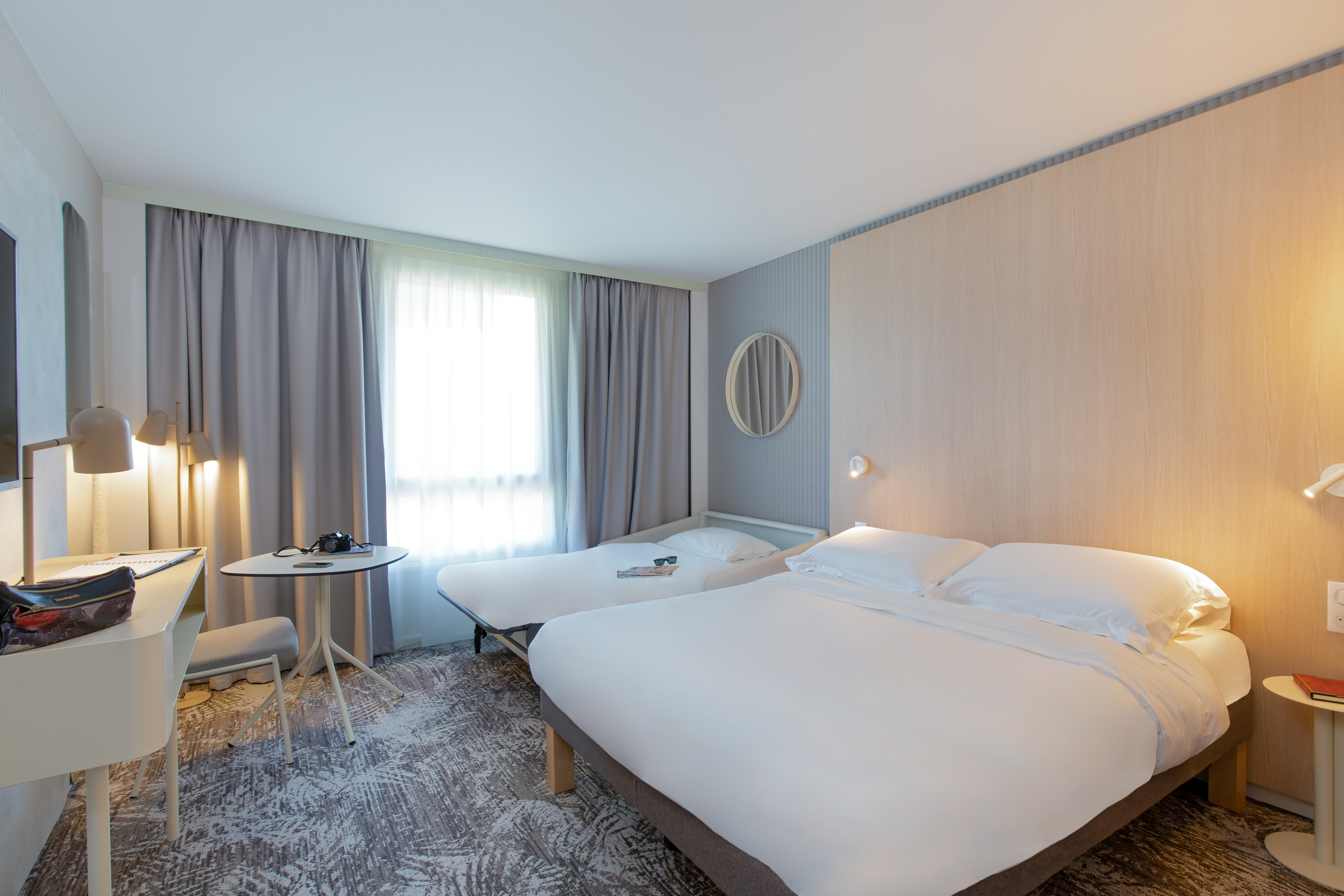 Double Classic Double Bed