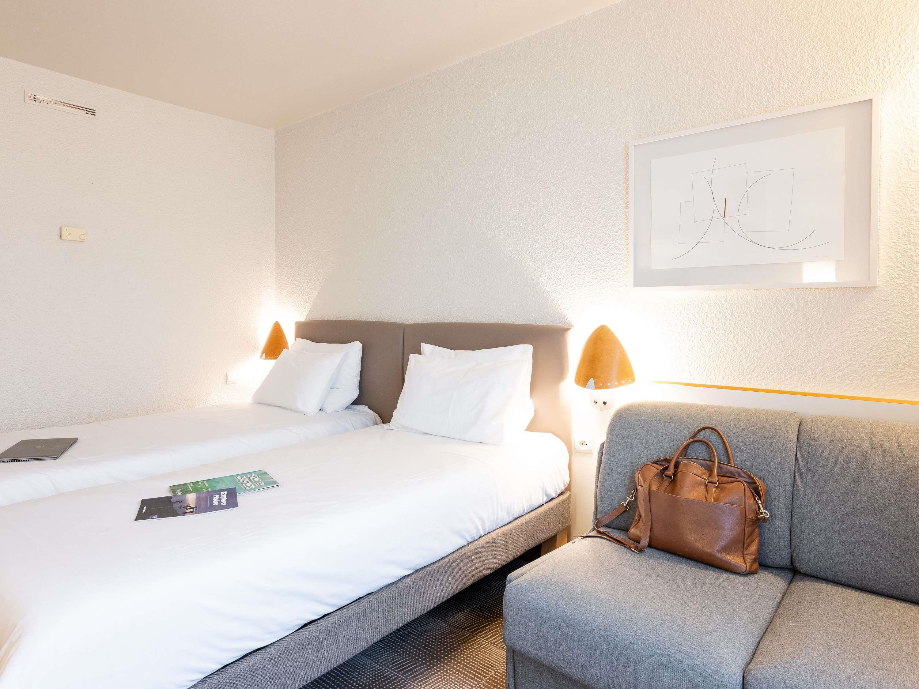 Double or Twin Standard